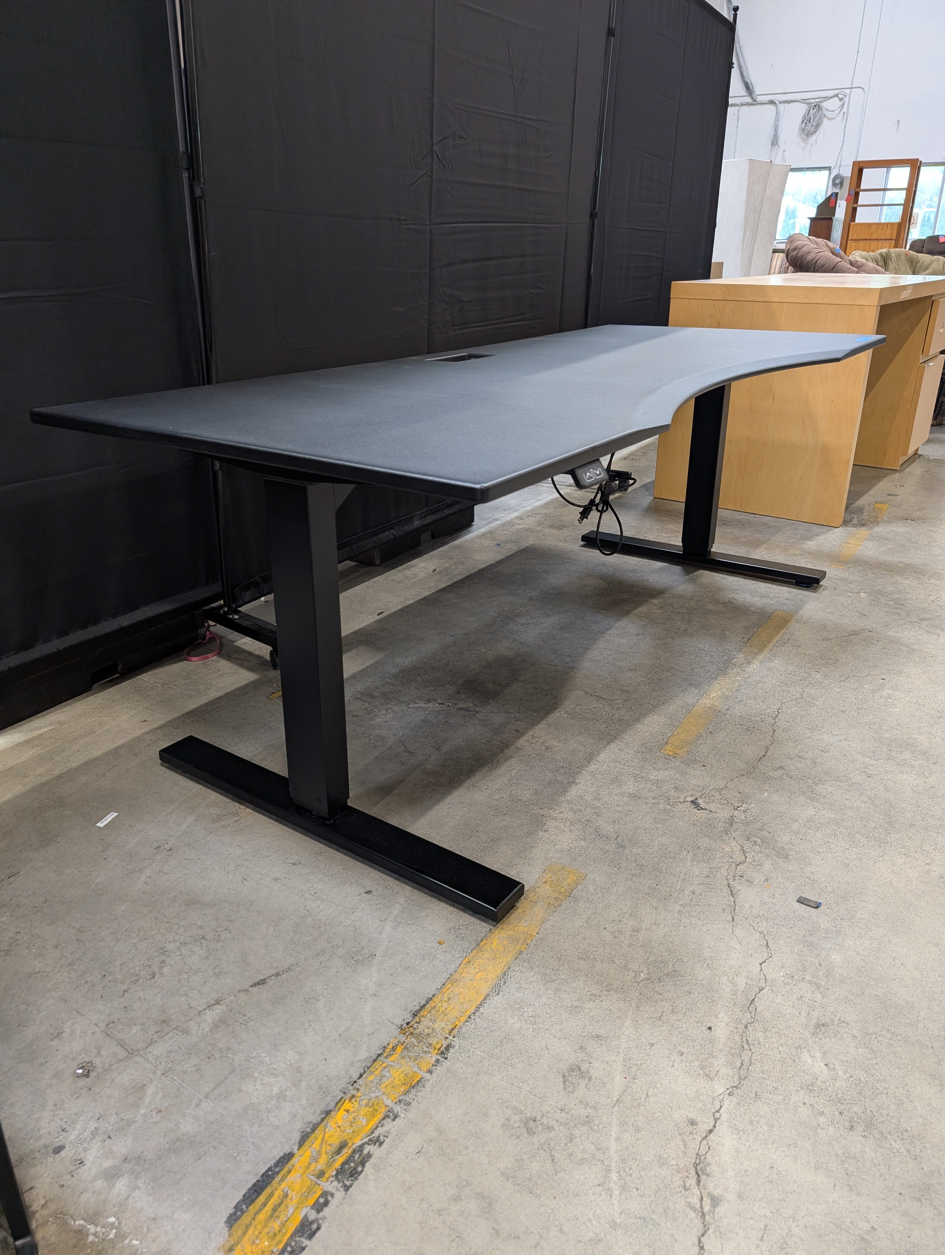Ergonomic Curved Black Standing Desk
