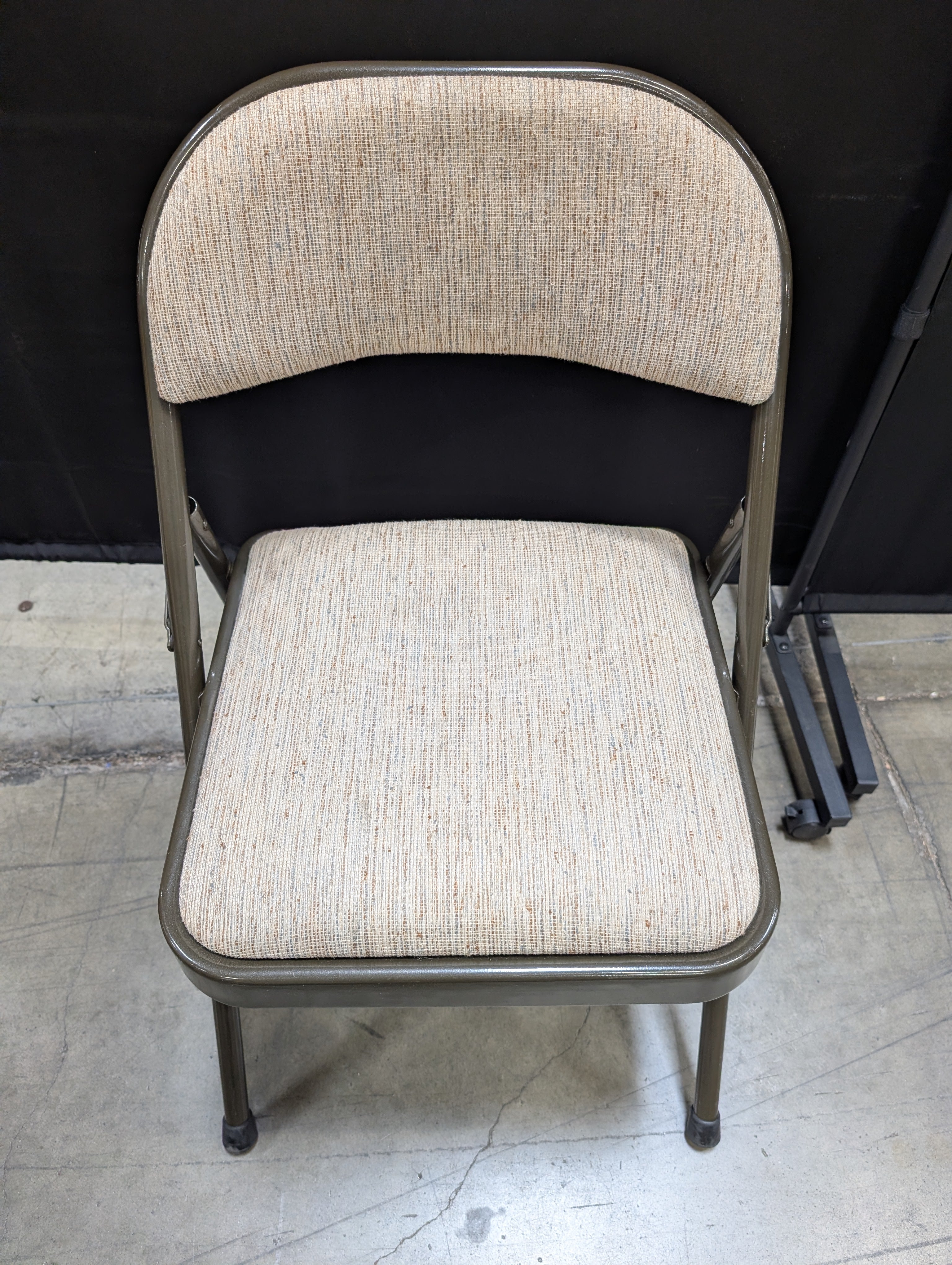 Portable Upholstered Meco Folding Chair with Metal Frame