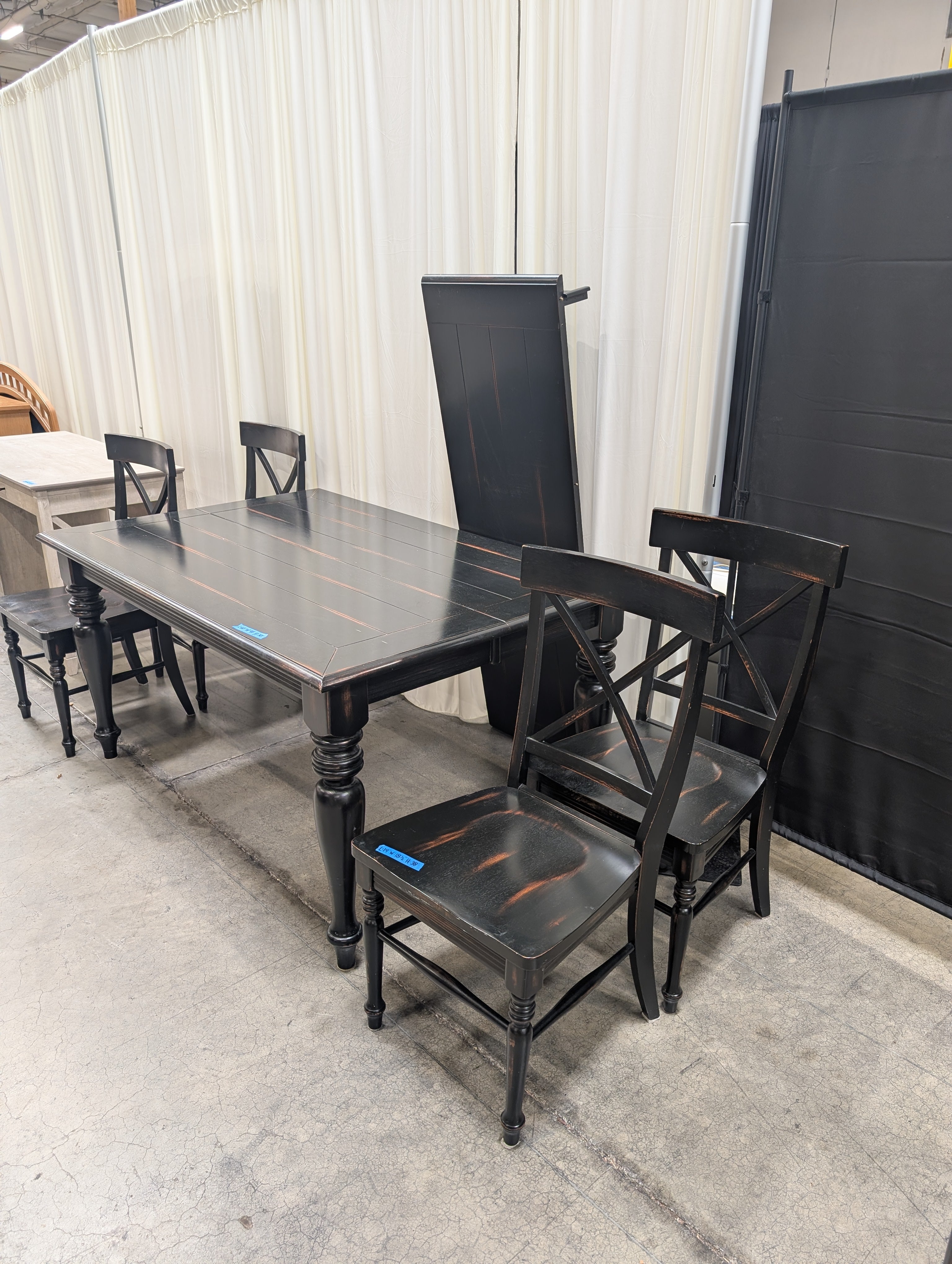 Dark Espresso Planked Dining Set with Turned Legs and Four Chairs