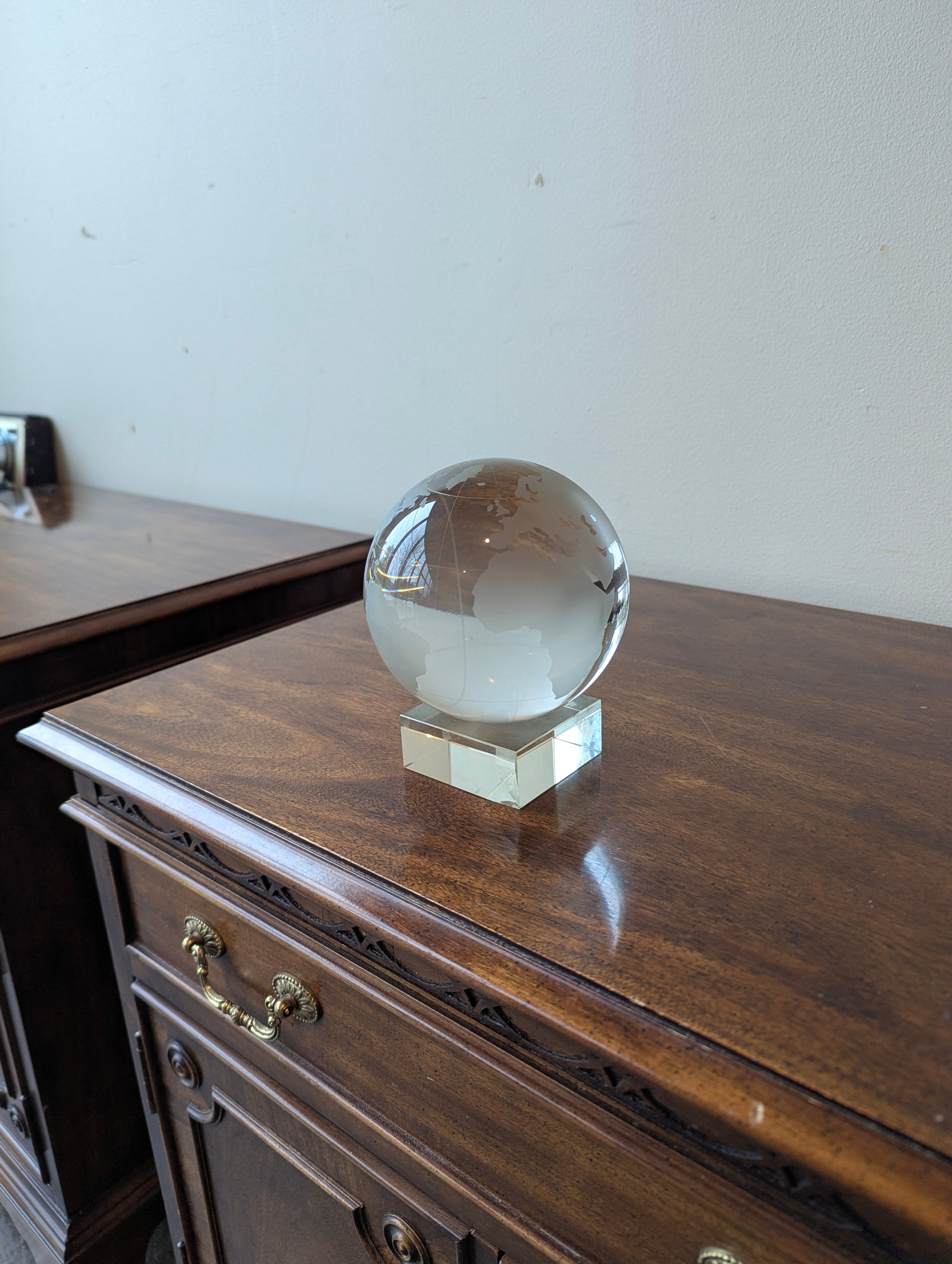 Clear Glass World Map Globe Decorative Sphere Paperweight