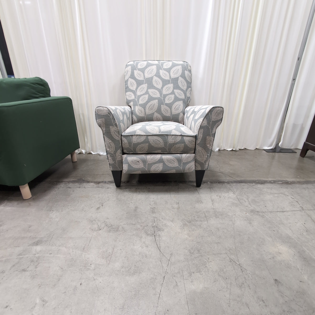 LA-Z-BOY Grey Leaf Pattern Fabric Armchair with Tapered Legs