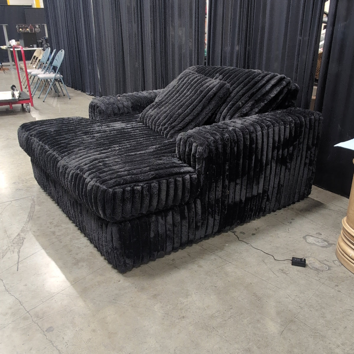 Plush Black Ribbed Fabric Sectional Couch