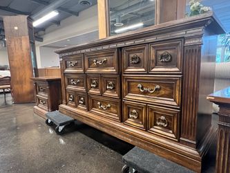 Vintage "Grandma Chic" Bedroom Set