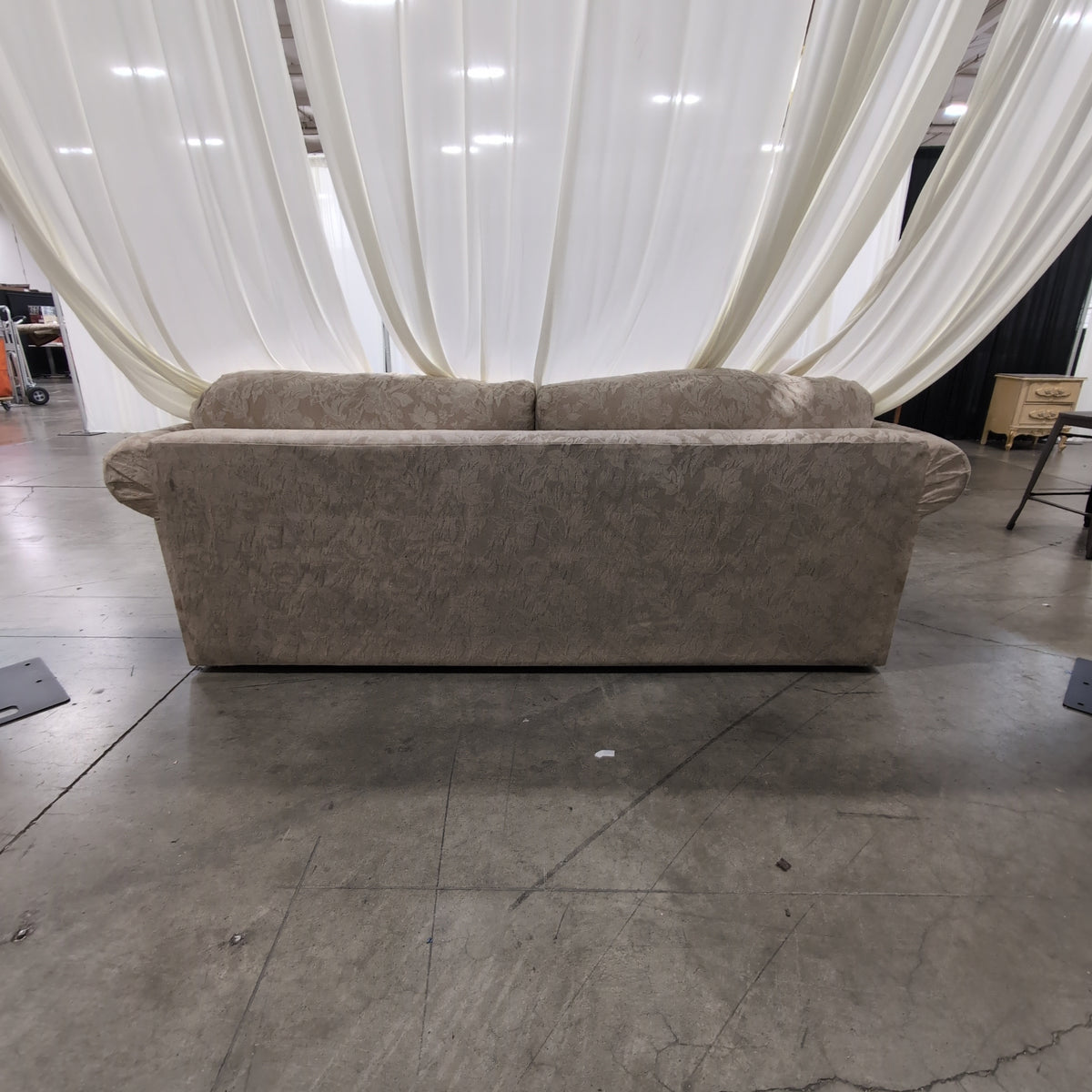 Traditional Rolled Arm Cream Upholstered Couch in Patterned Fabric