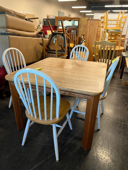Oak Dinning Table and Chairs, with White Accent