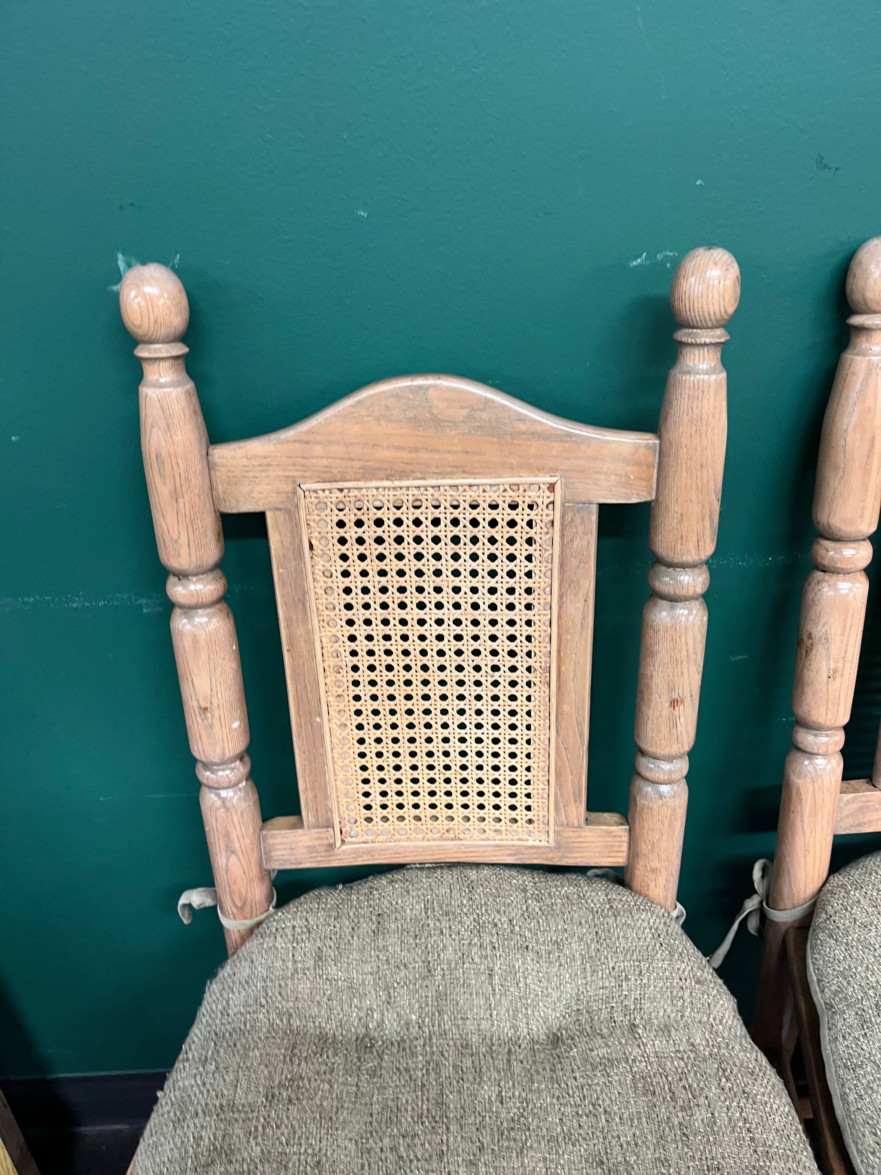 Mid Century Modern Sturdy Wood Dining Set with Six Chairs and Two Leafs