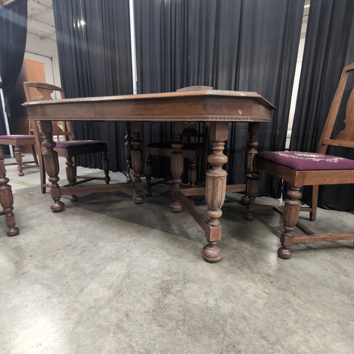 Octagonal Top Wood Dining Table with Turned Legs