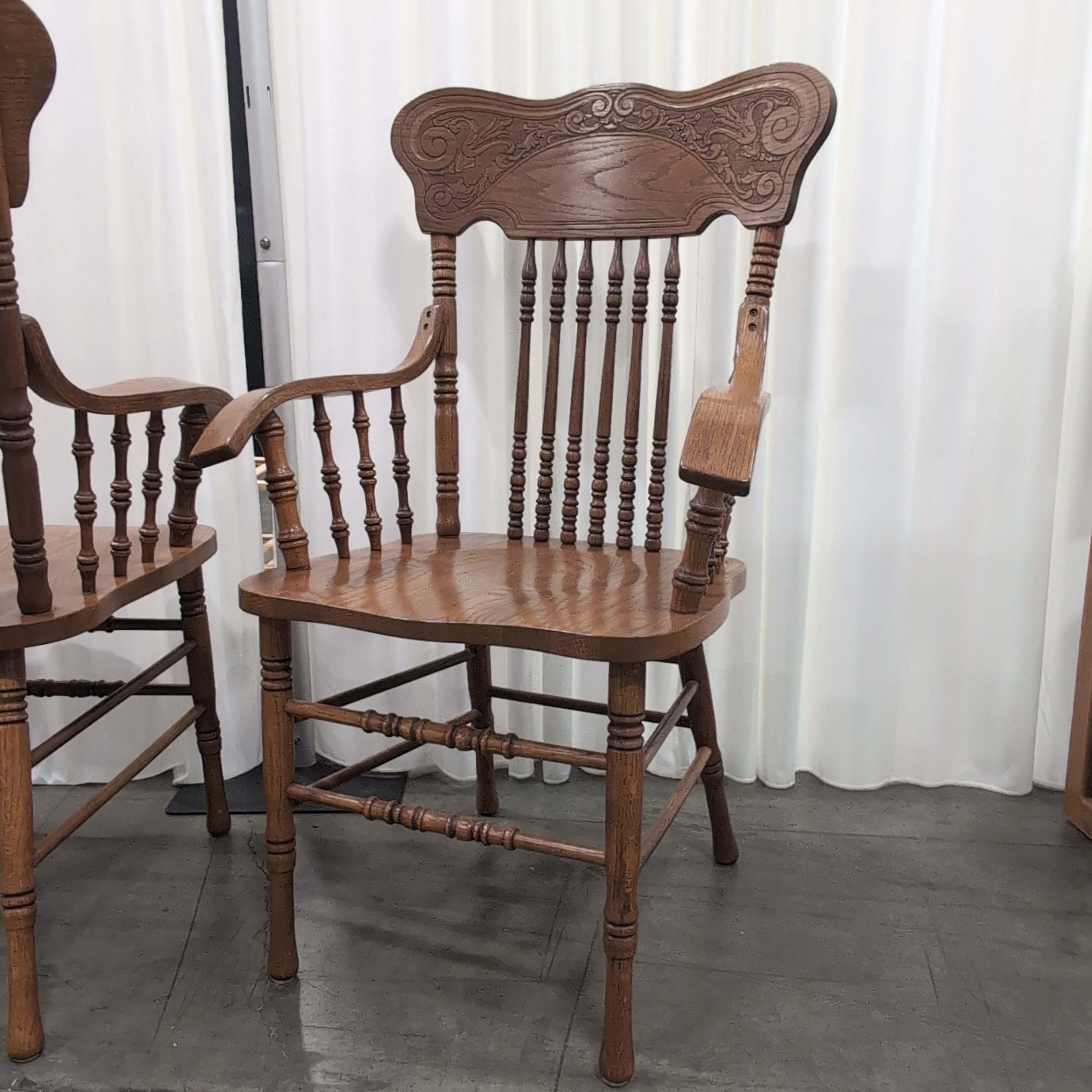 Pair of Traditional Brown Wood Armchair with Carved Back