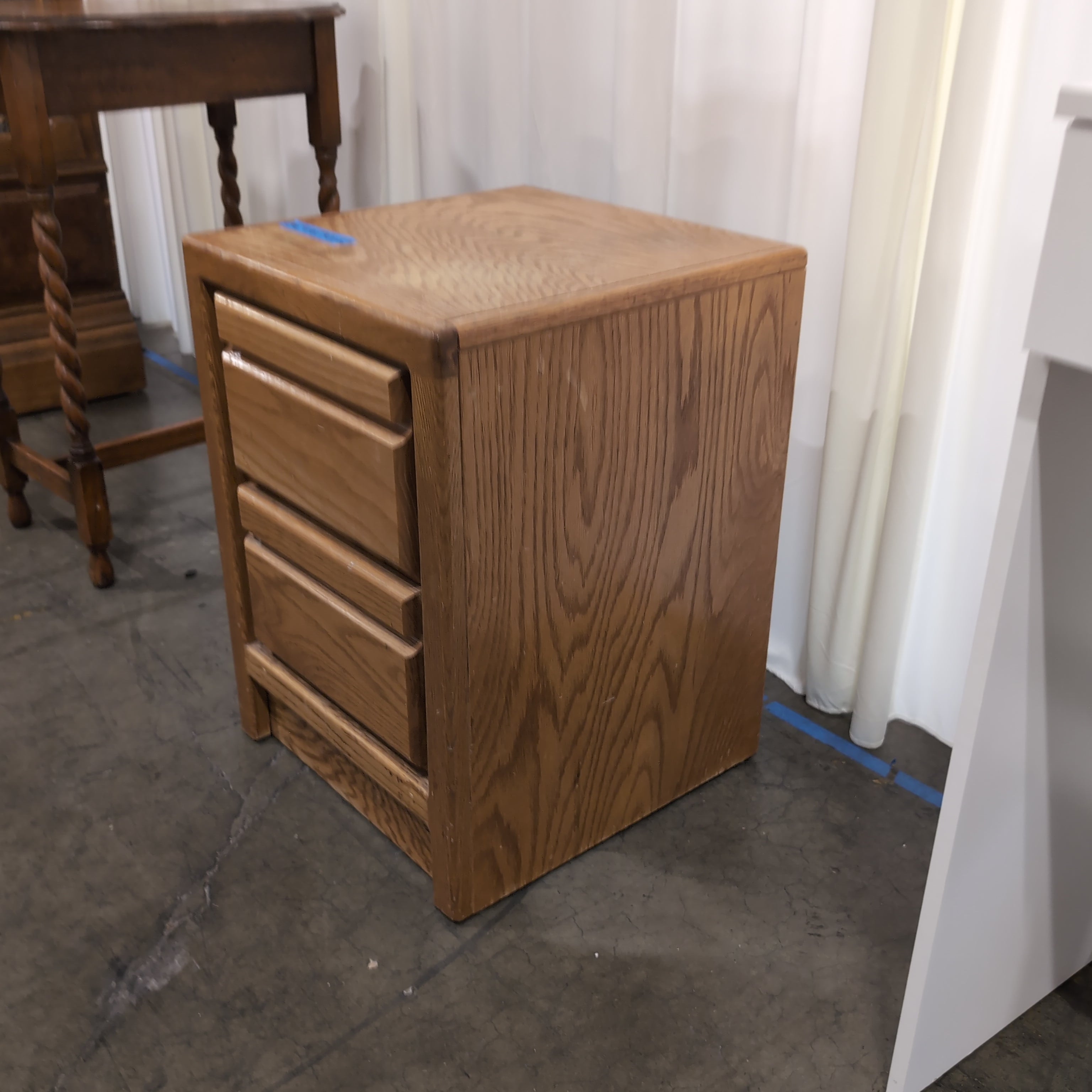 Natural Oak Finish Three-Drawer Nightstand