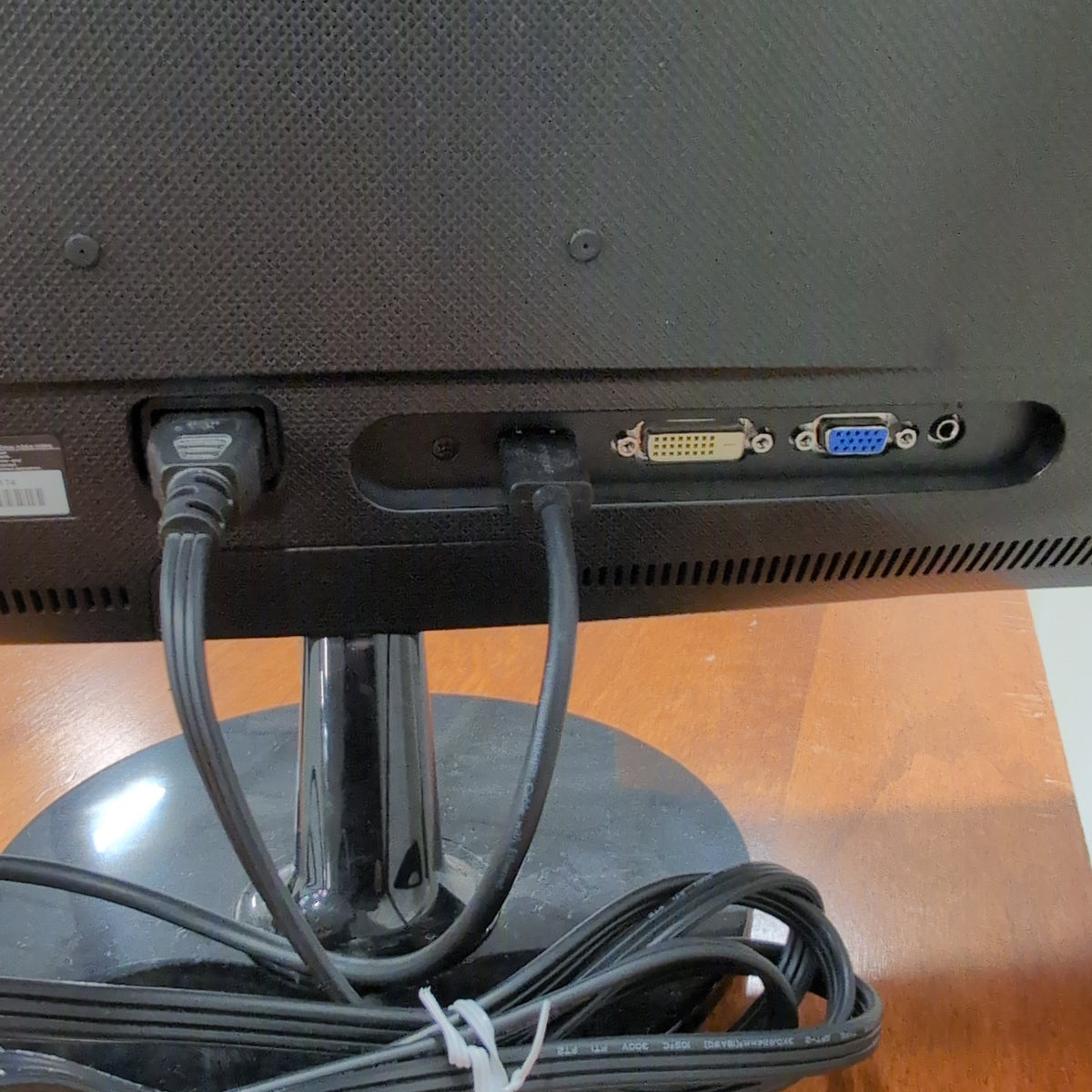 ASUS Black Flat Panel Computer Monitor with HDMI Input