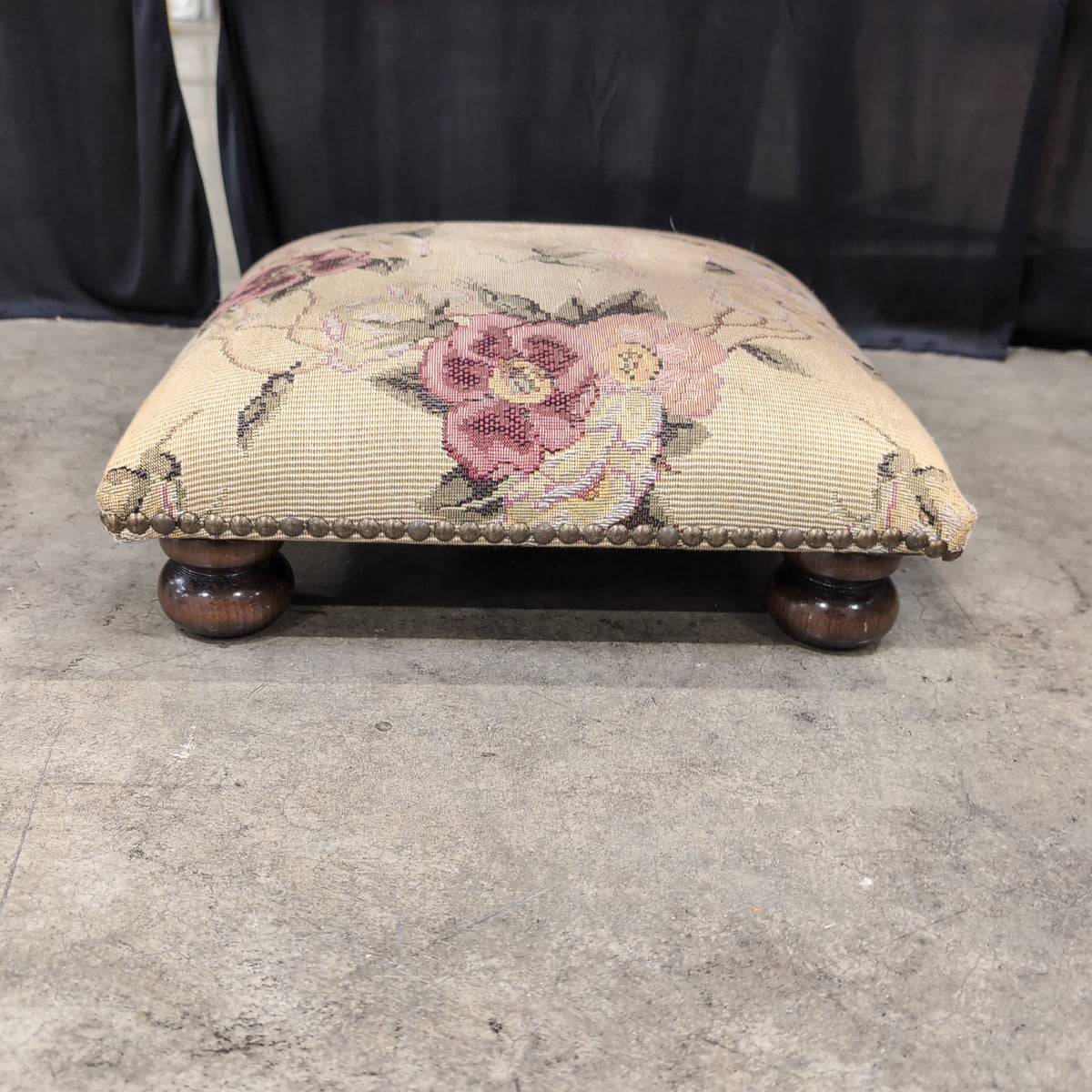 Floral Tapestry Patterned Accent Cushion