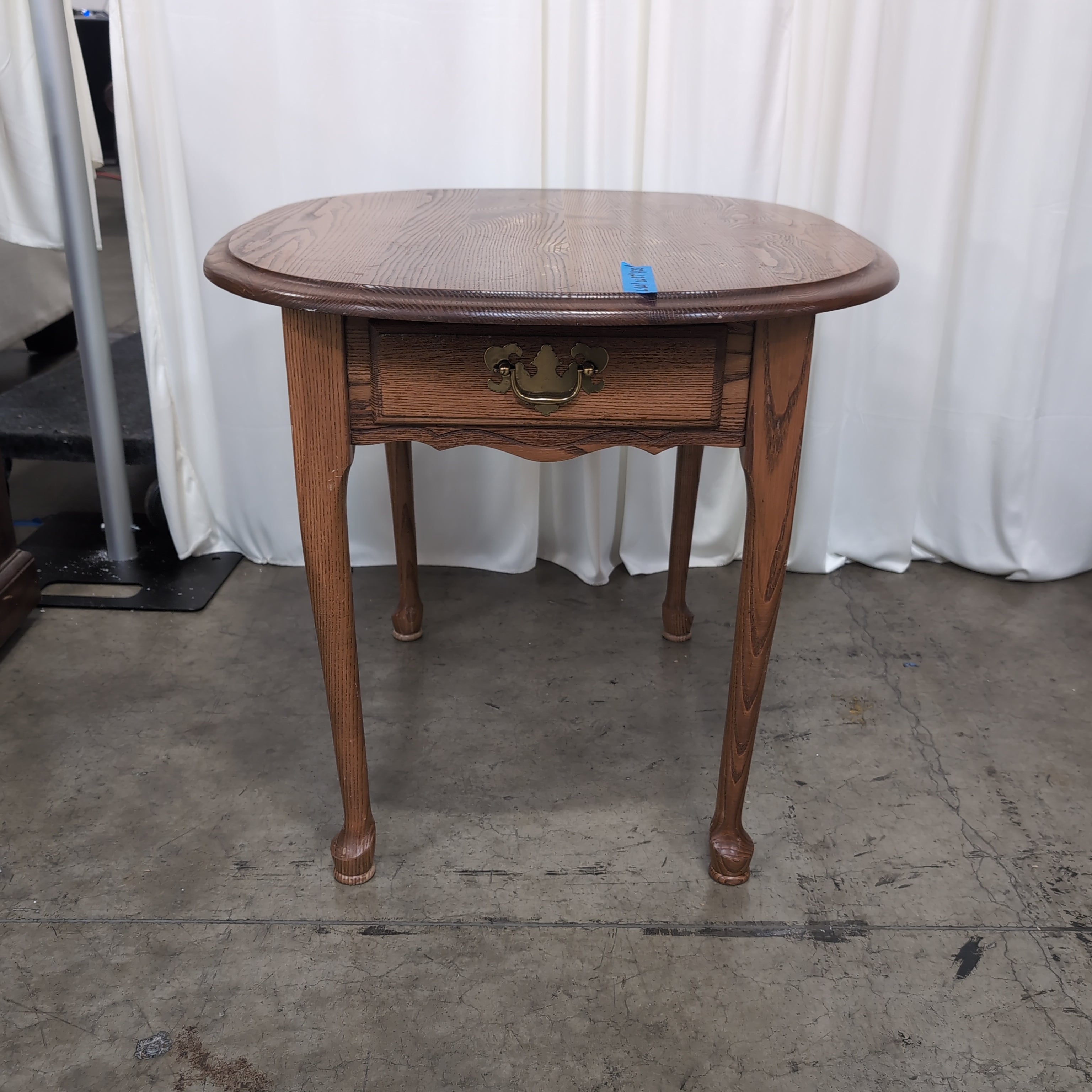 Traditional Oval Wood End Table with Drawer