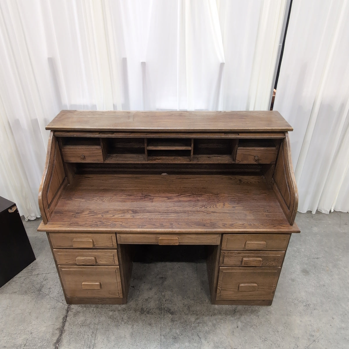 Traditional Oak Roll-Top Desk with Cubby Storage