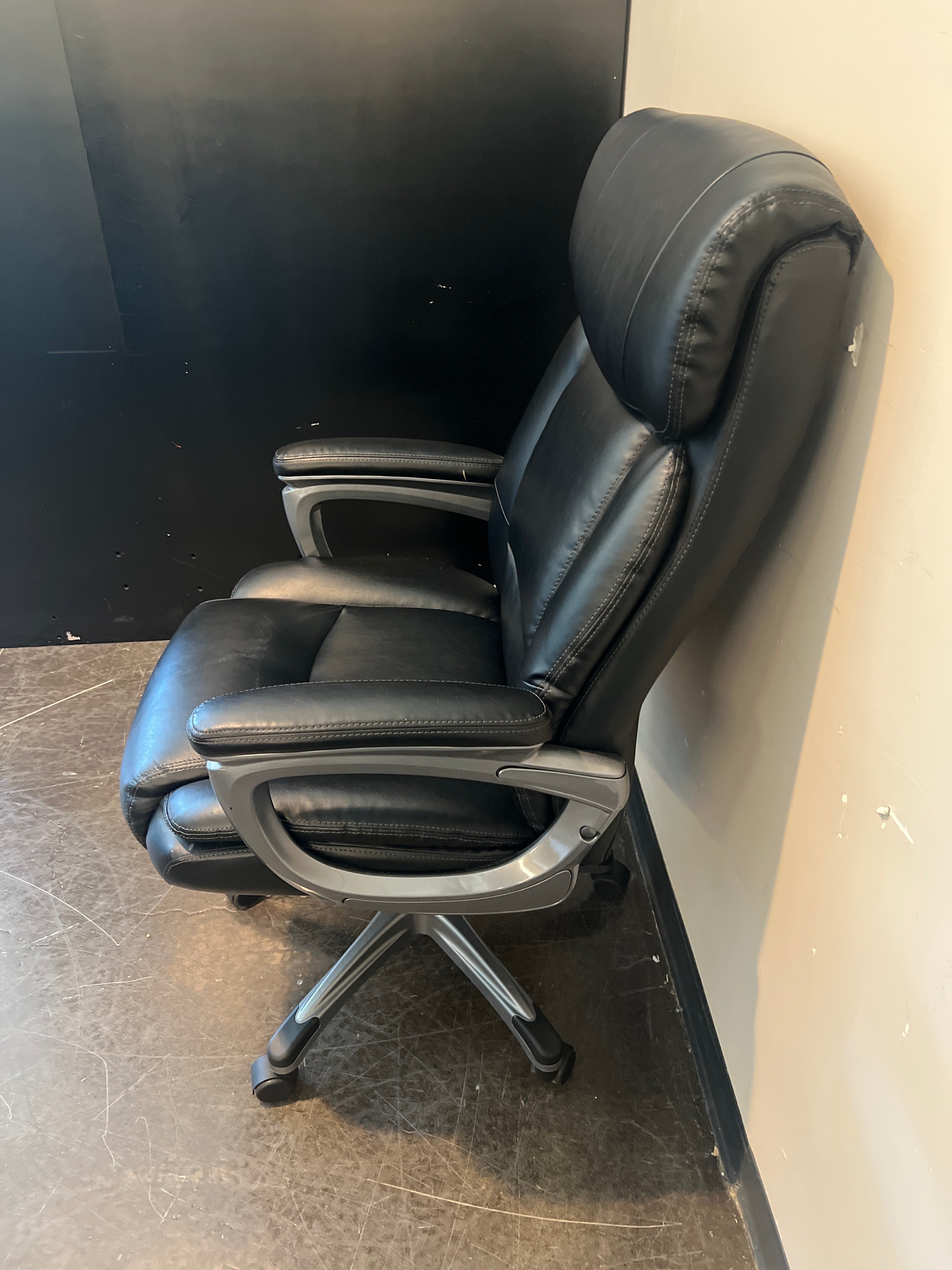 Ergonomic Black Leather Office Chair