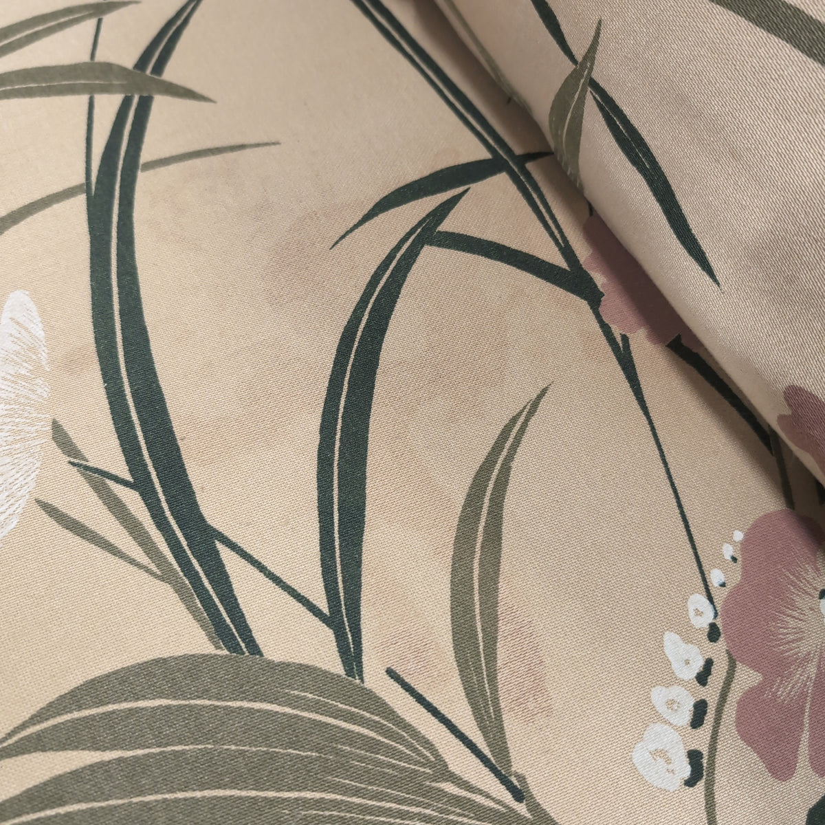Ethan Allen Tropical Floral Pattern Three-Cushion Couch