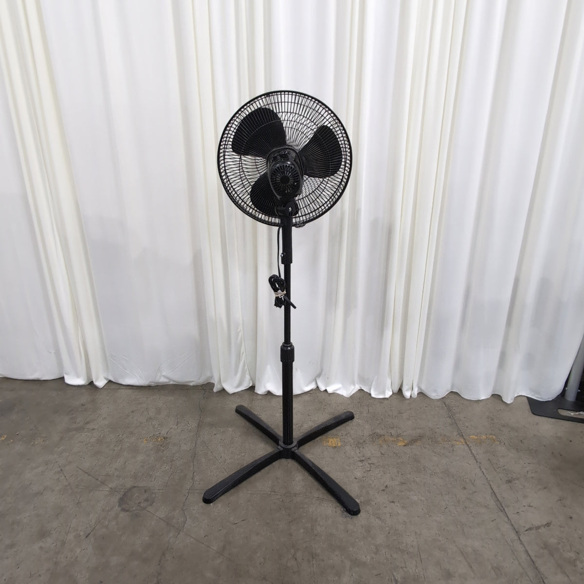 Black Hampton Bay Pedestal Fan