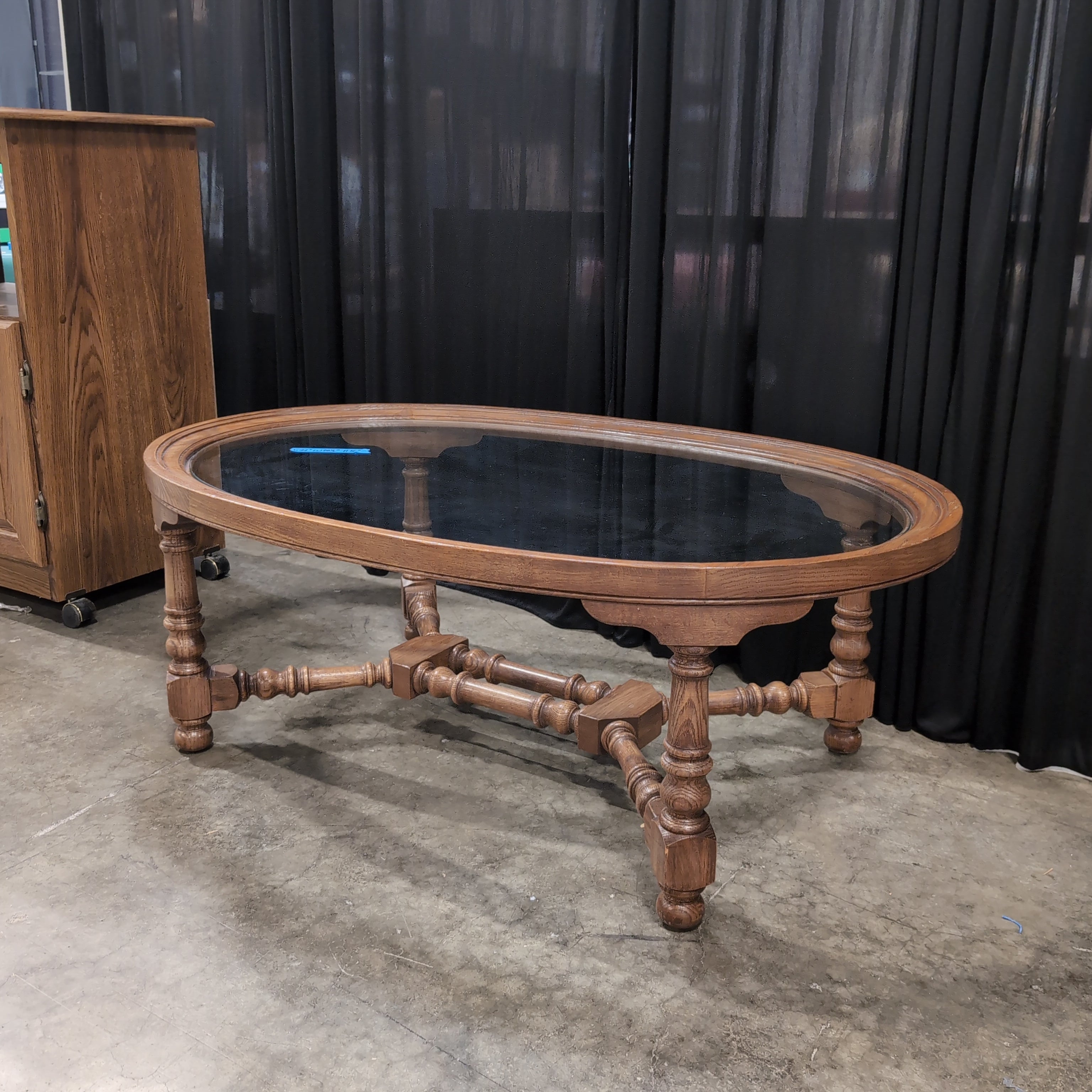 Traditional Oval Wood Coffee Table with Glass Top