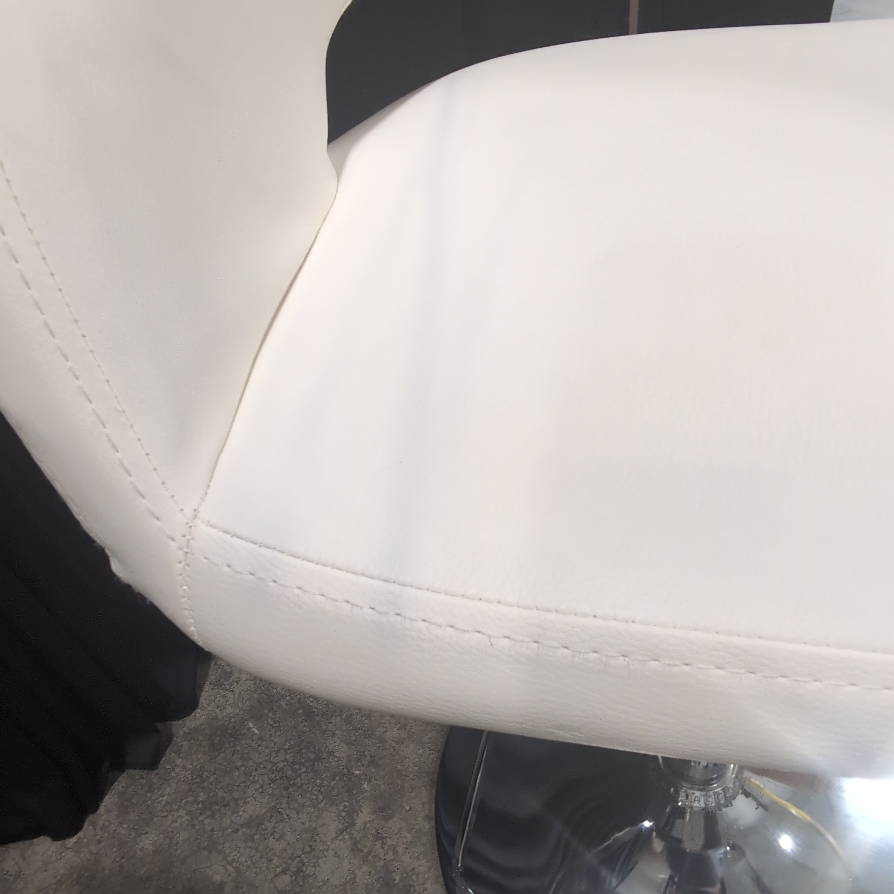 Cream Faux Leather Swivel Bar Stool with Chrome Base