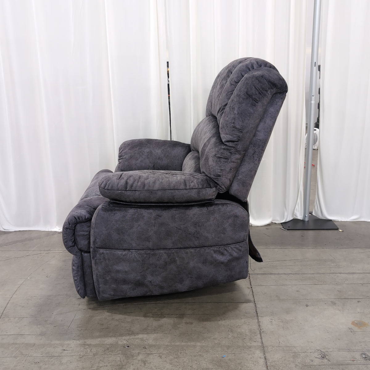 Dark Gray Plush Recliner in Velvet-like Fabric