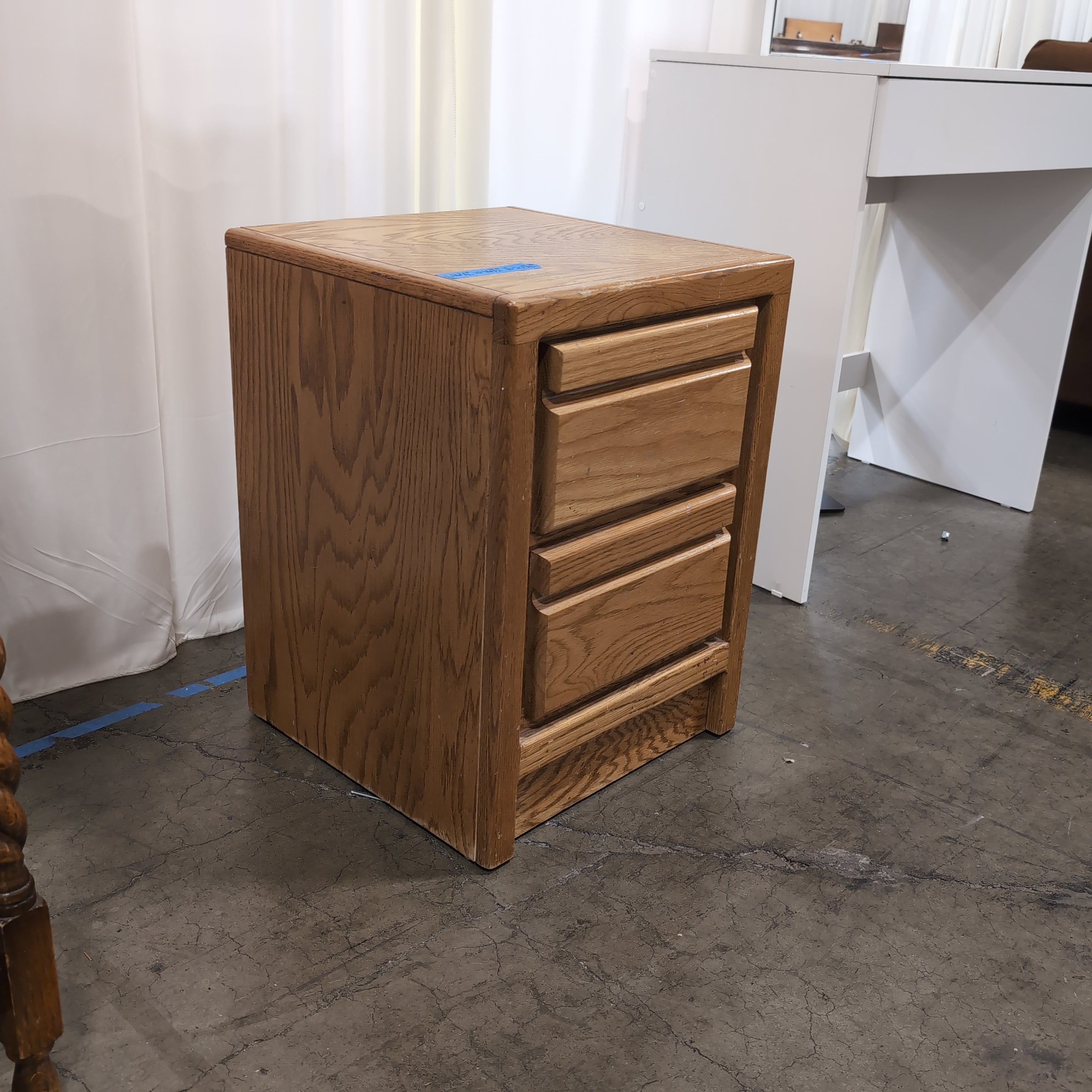 Natural Oak Finish Three-Drawer Nightstand