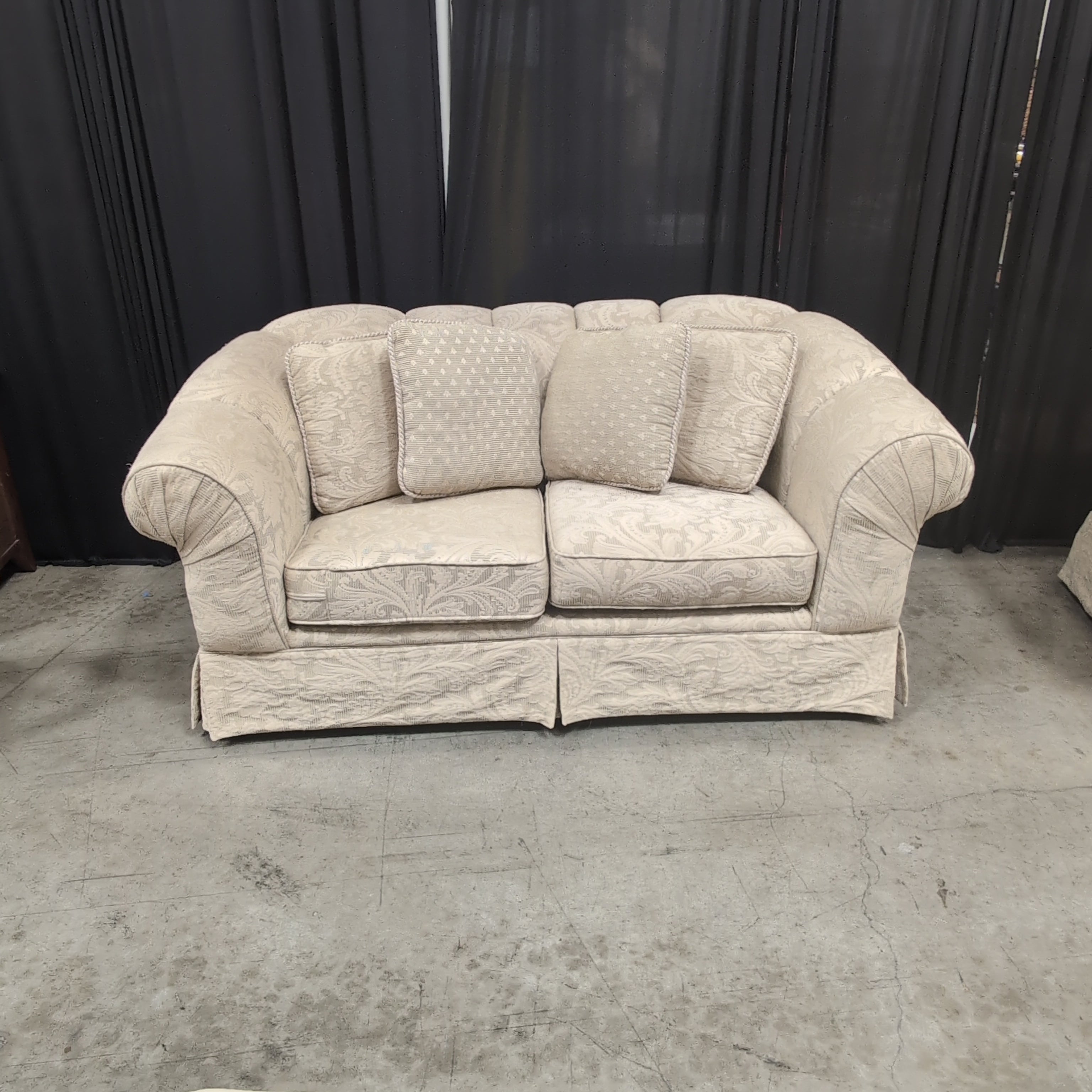 Traditional Beige Patterned Fabric Loveseat with Channel Tufting