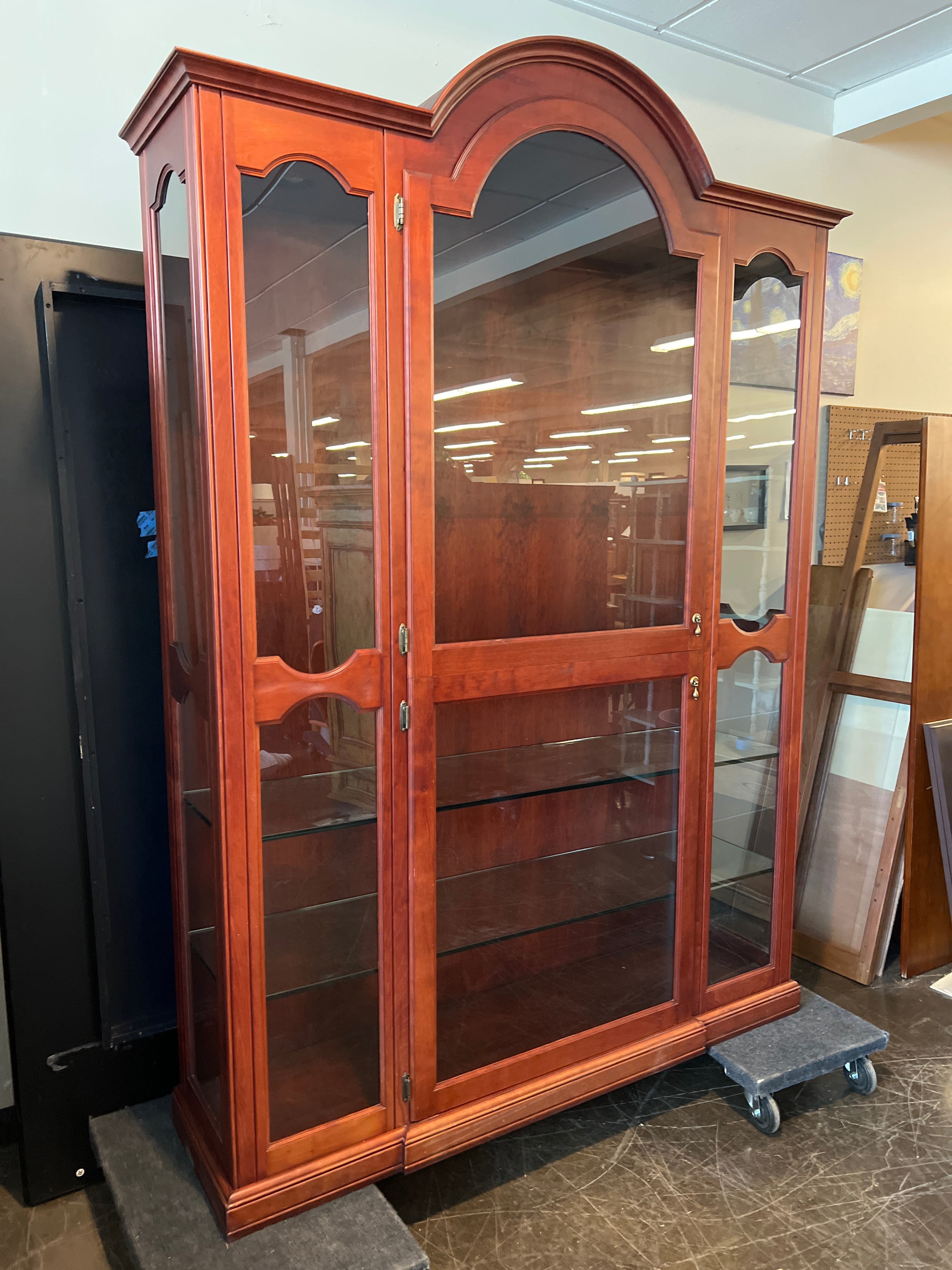 Traditional Glass Display Cabinet