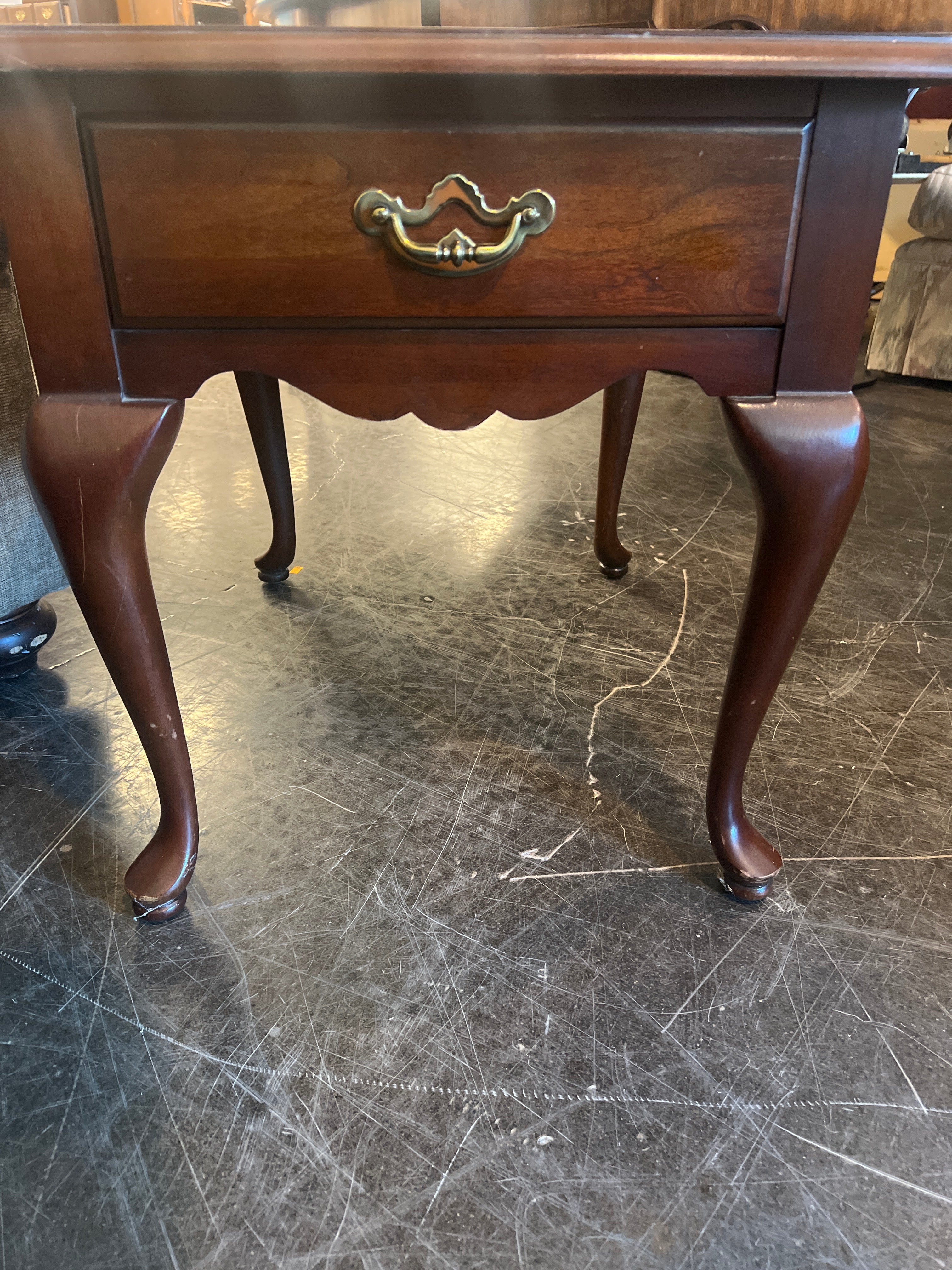Thomasville Mahogany Side Table with Cabriole Legs