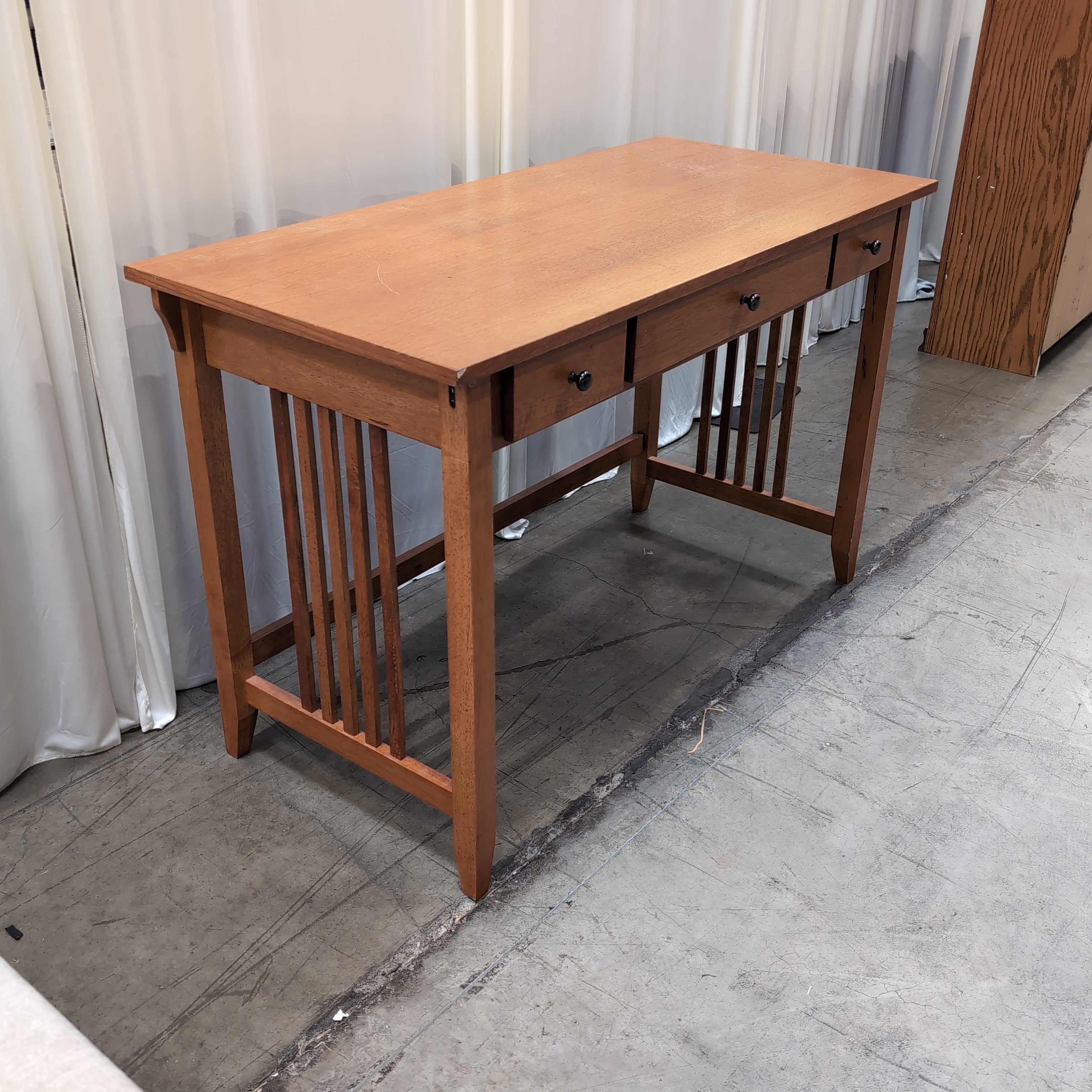 Craftsman Oak Tone Storage Bench