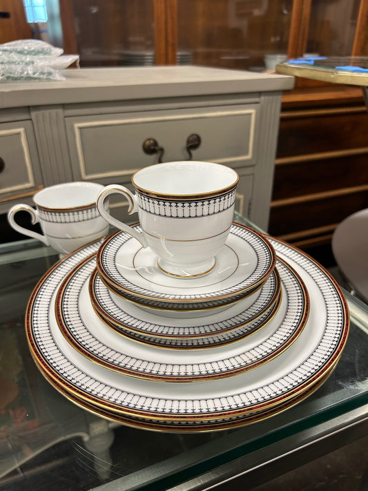 Noritake "Mckenzie" Creamer #4112 - Gold Accents, Place Setting
