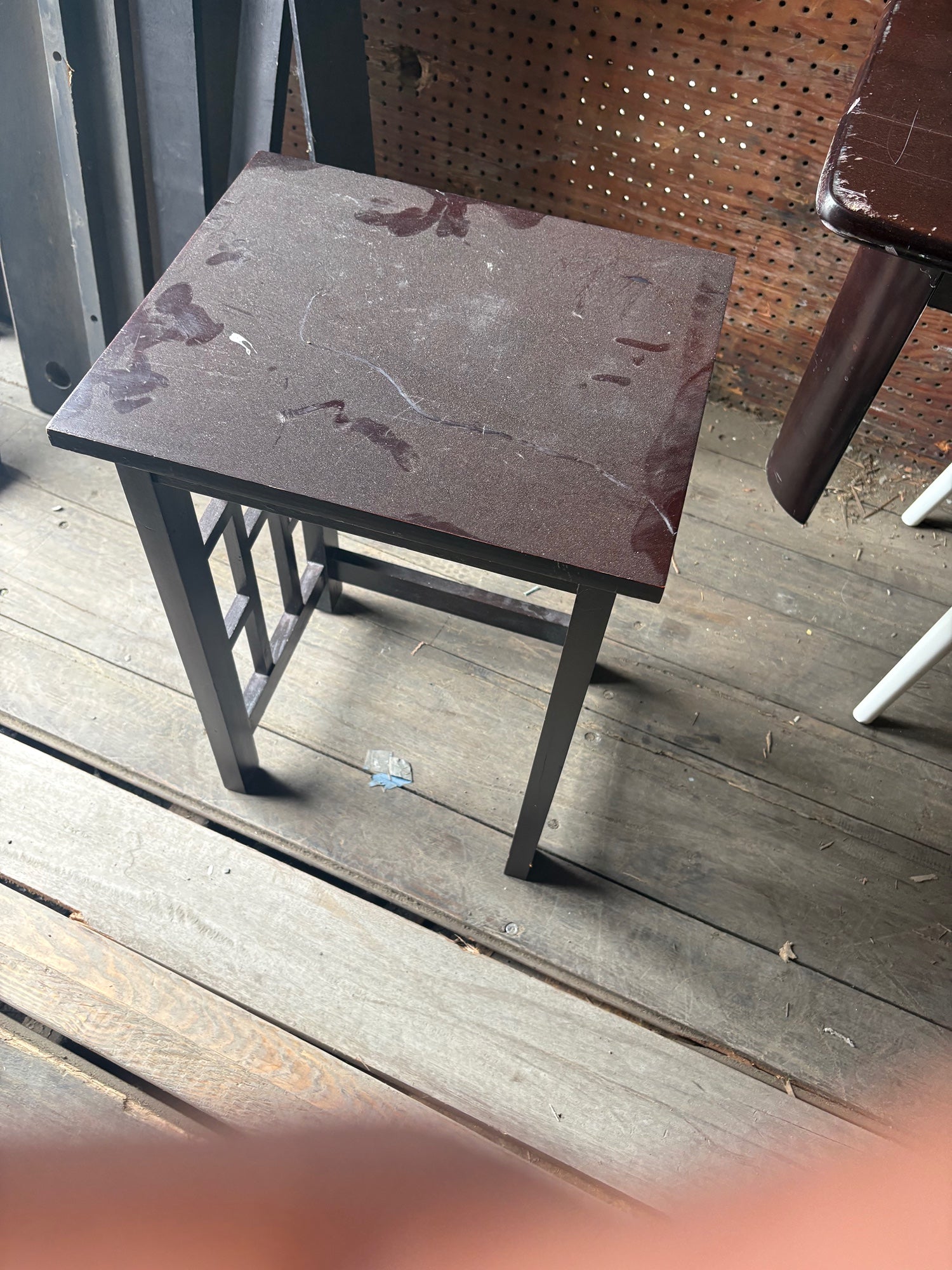 Dark Wood Accent Table with Lattice Detail