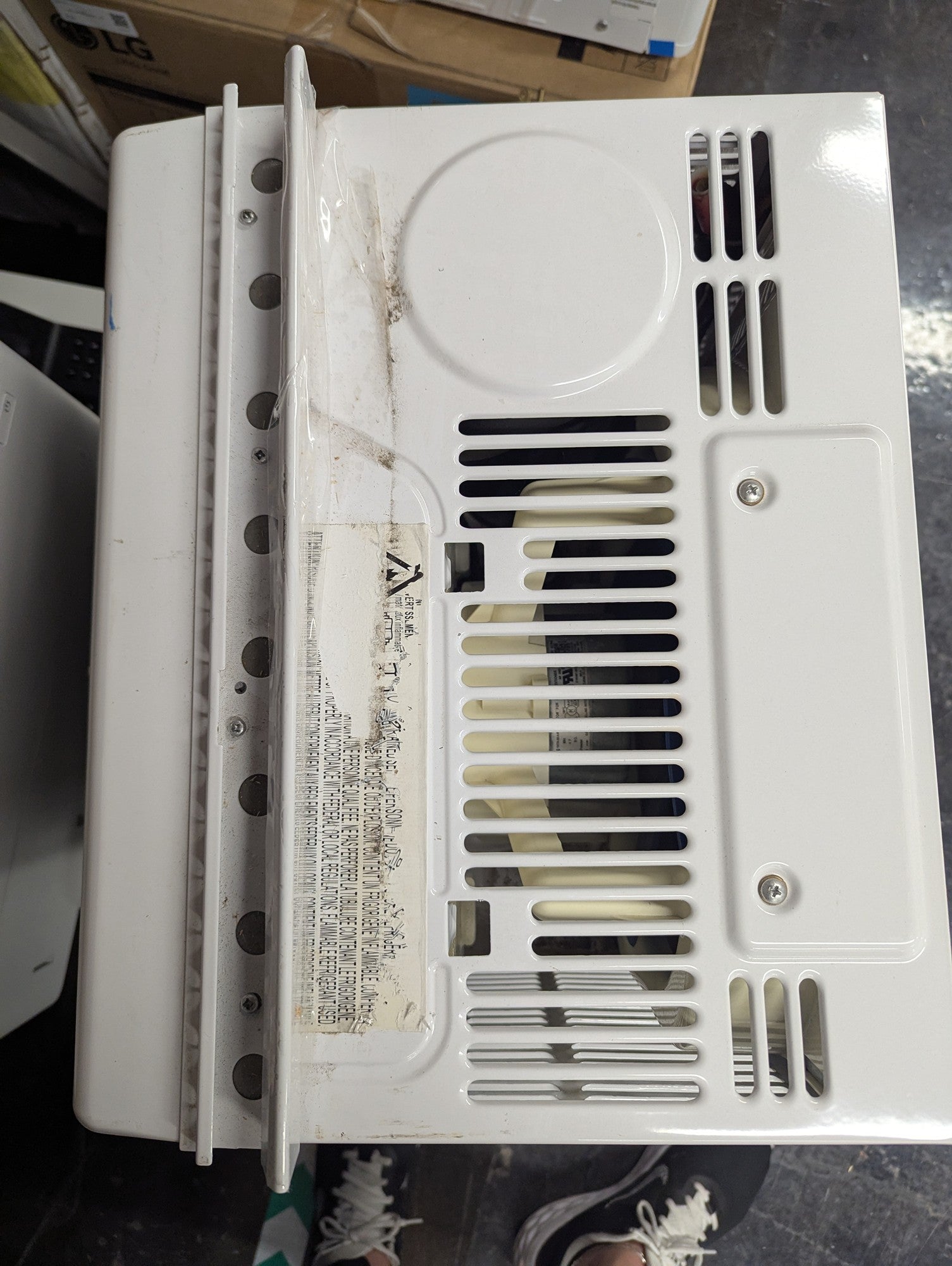 Midea Window Air Conditioner: Cool Breeze, Compact Design