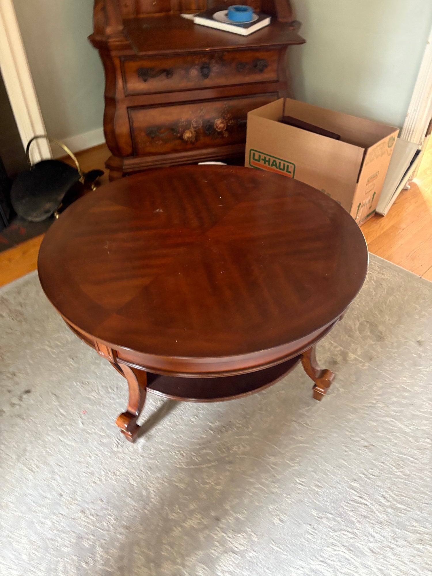 Round Hardwood Coffee Table with Under Shelf