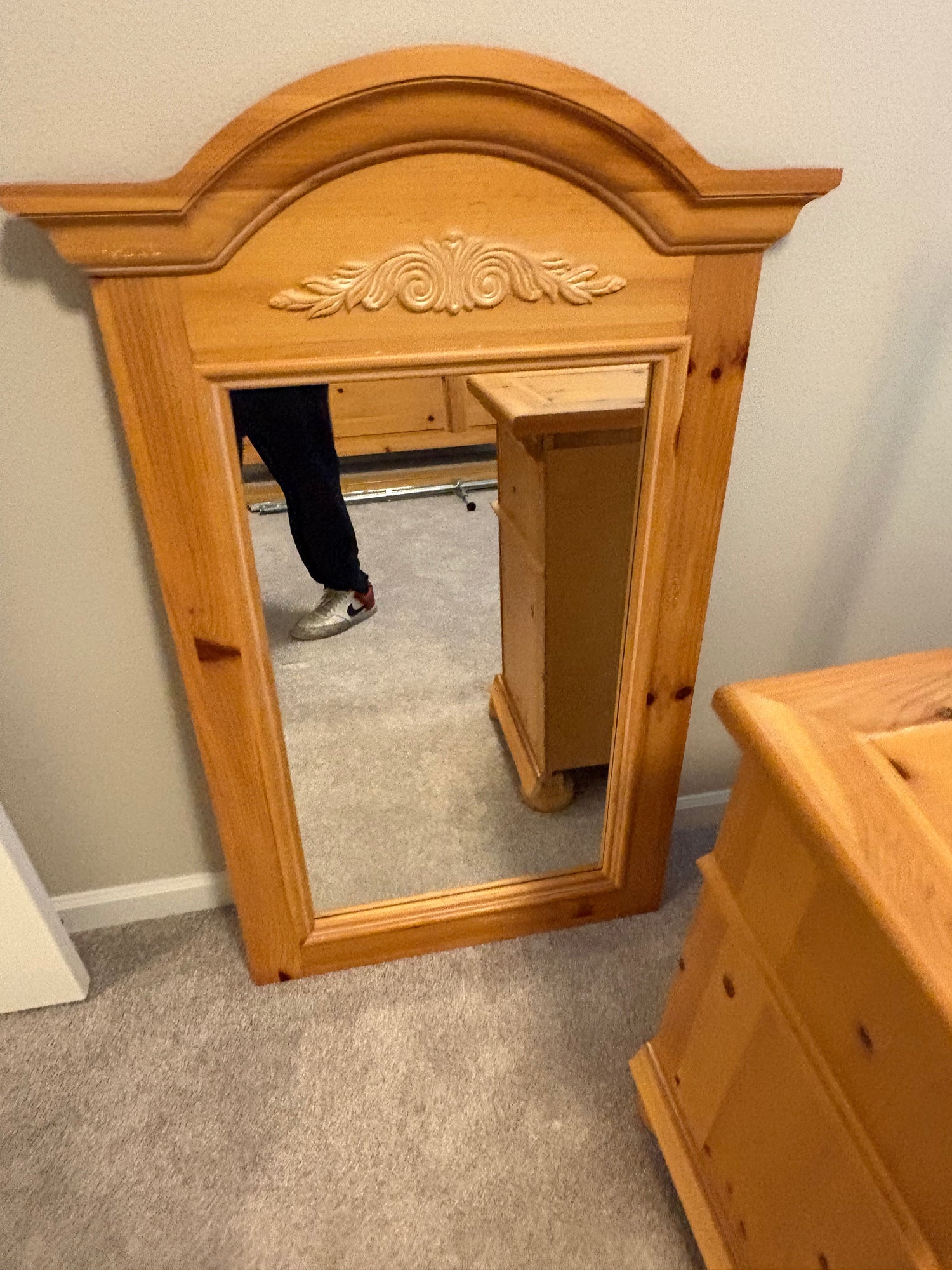 Broyhill Light Wood Six Drawer Dresser with Mirror