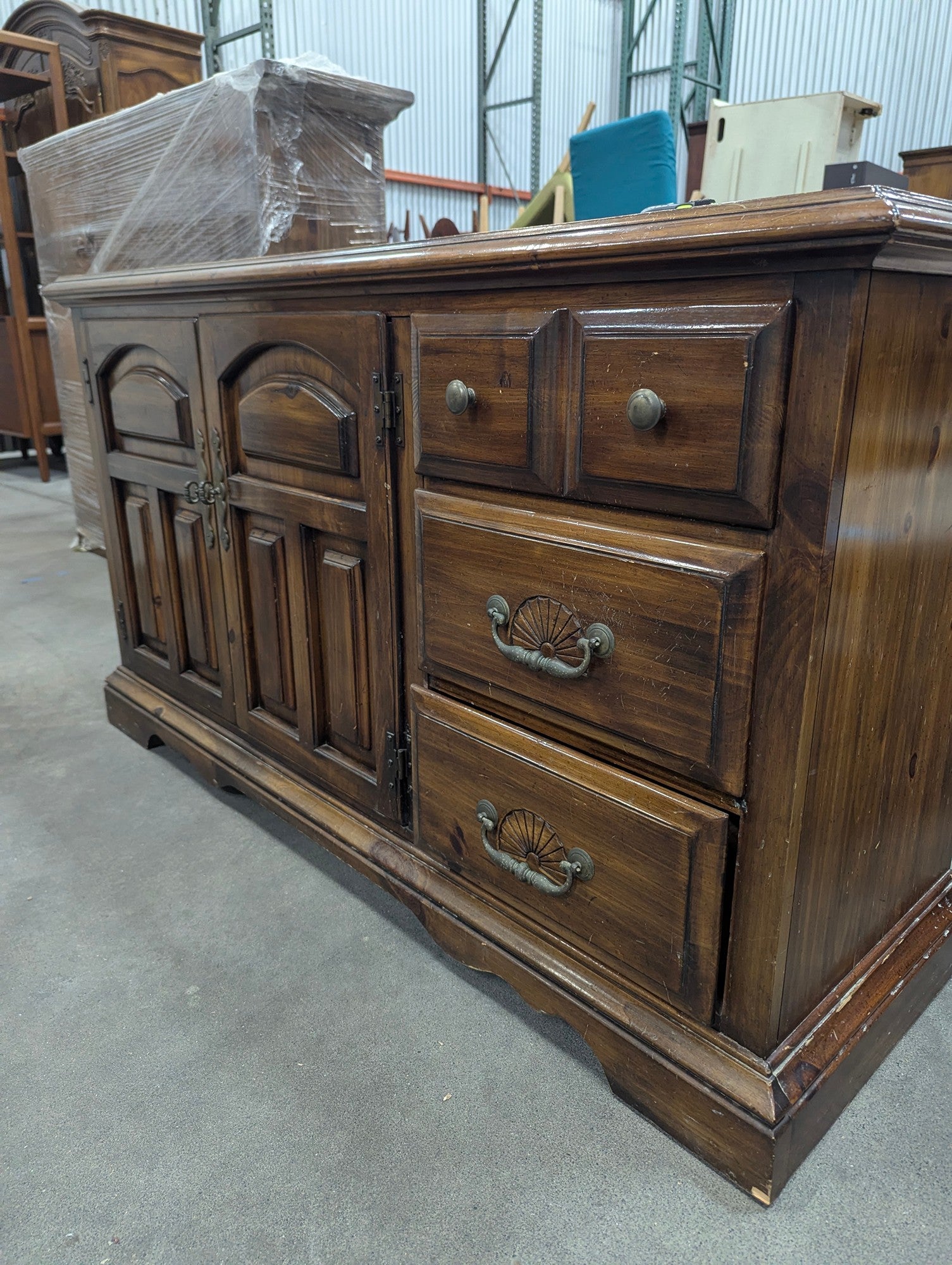 Traditional Dark Wood Sideboard with Drawers and Cabinets