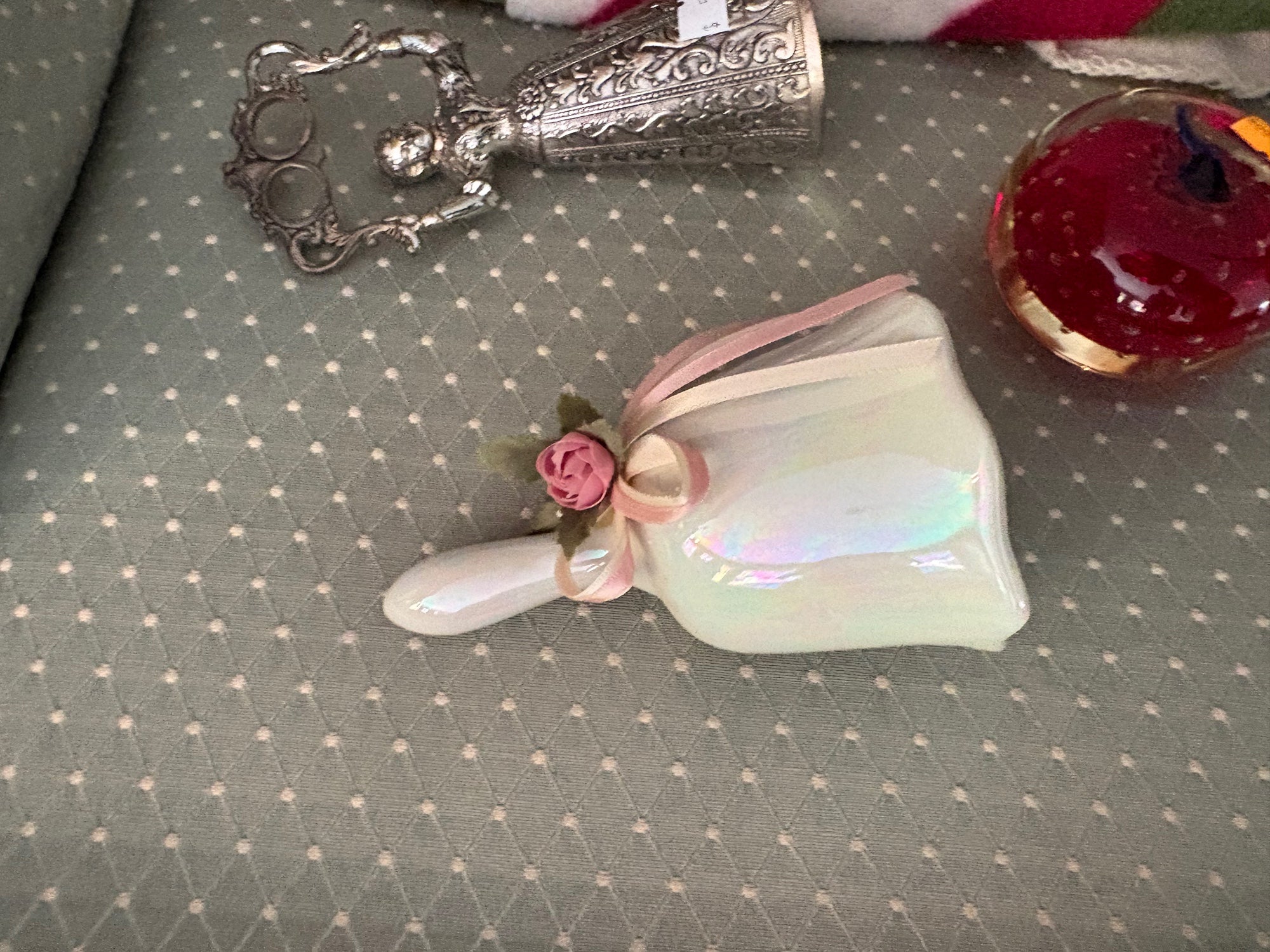 Iridescent White Decorative Scoop with Pink Rose and Ribbons