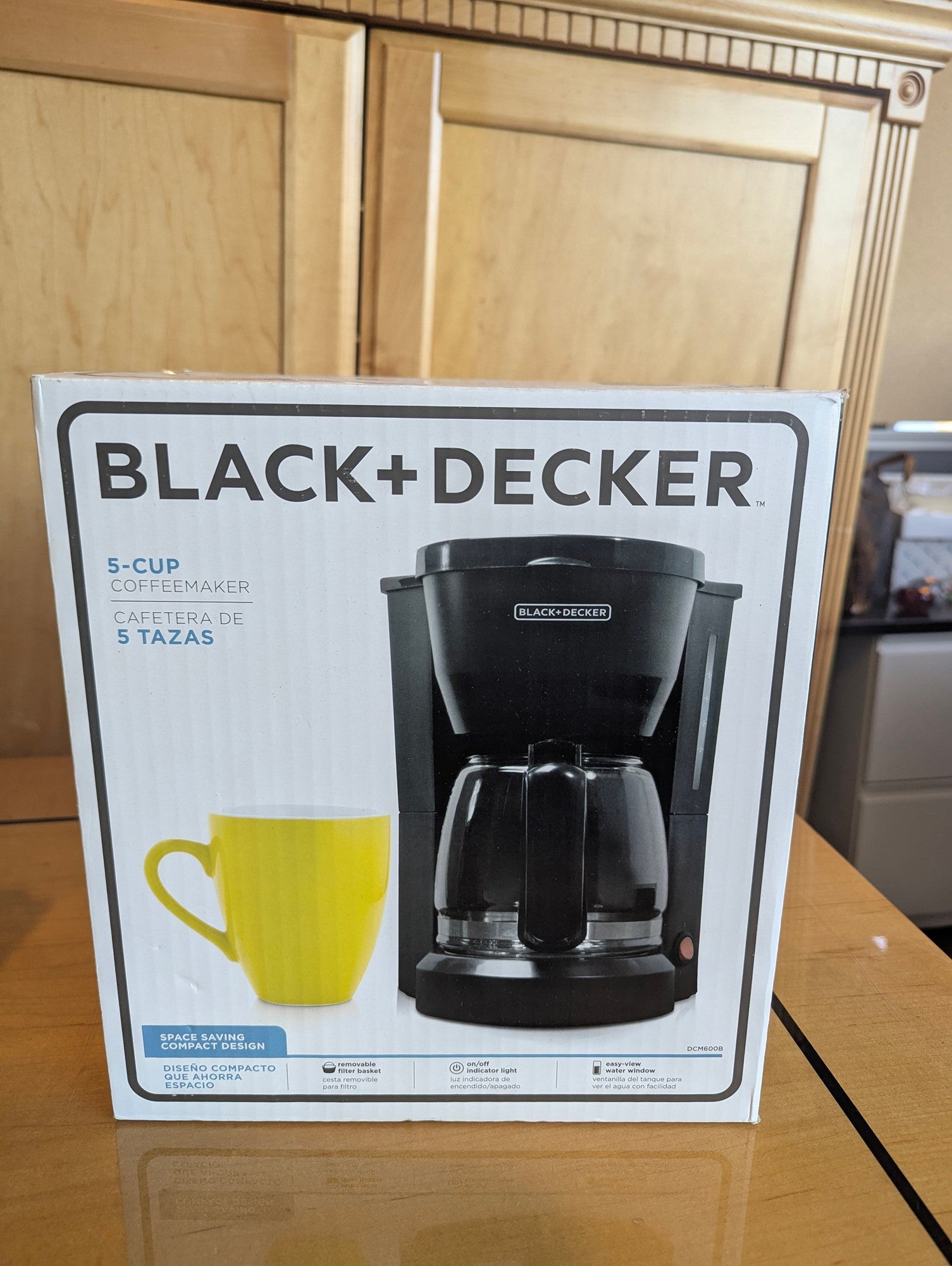 BLACK+DECKER Compact 5-Cup Coffeemaker Space-Saving Design