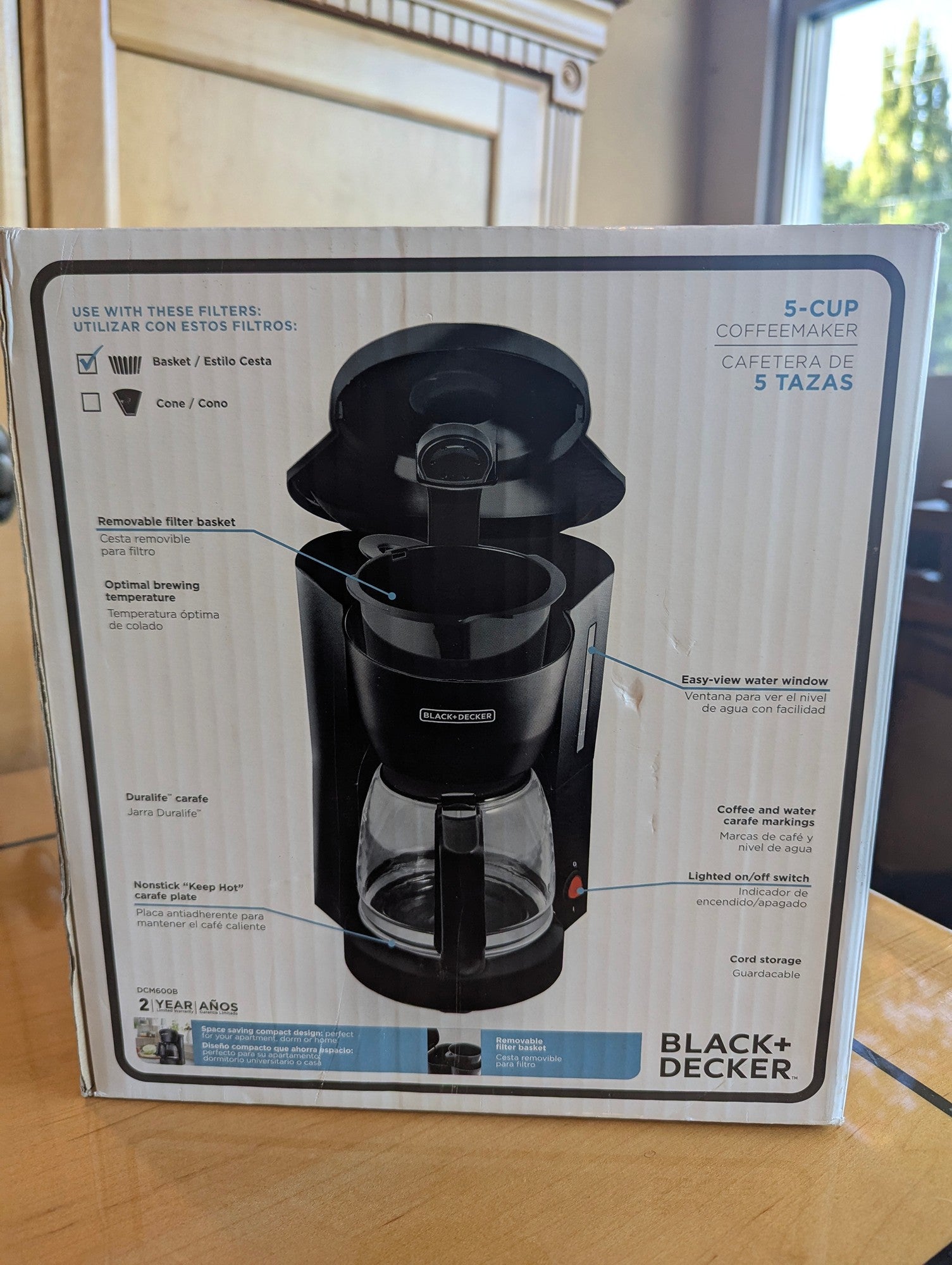 BLACK+DECKER Compact 5-Cup Coffeemaker Space-Saving Design