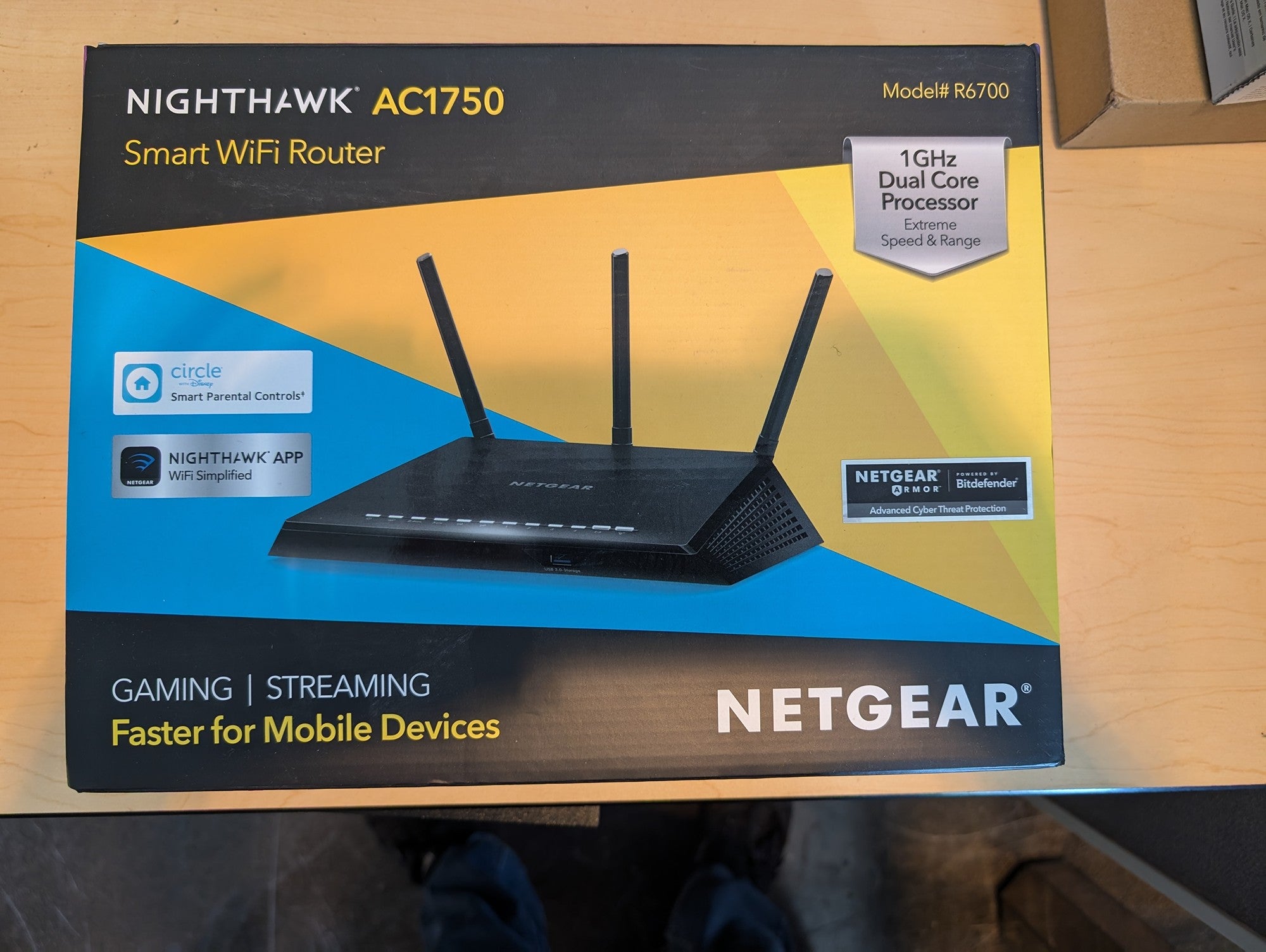 NETGEAR Nighthawk AC1750 Smart WiFi Router R6700 High-Speed