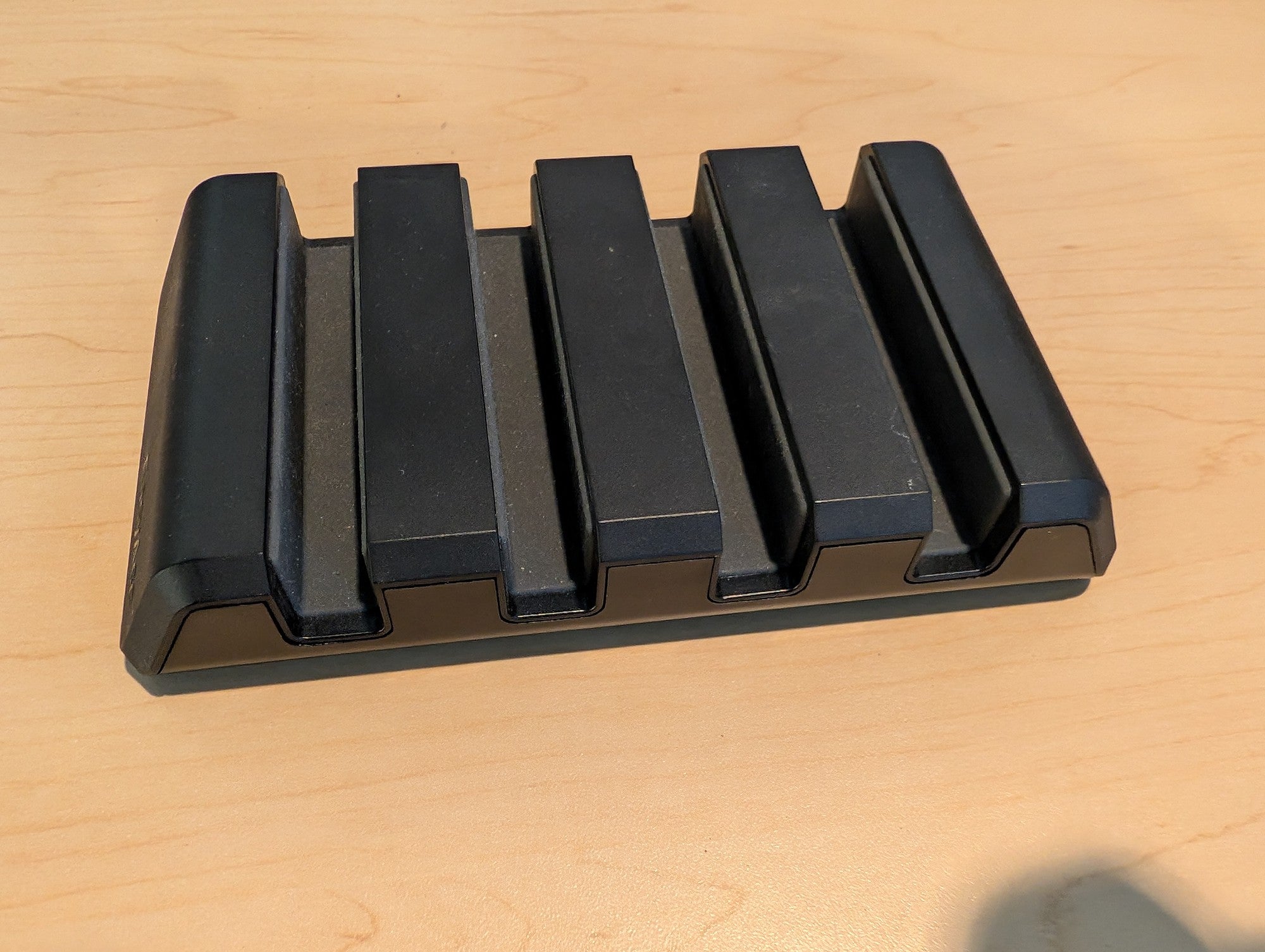 EasyAcc Multi-Device Charging Stand Organizer