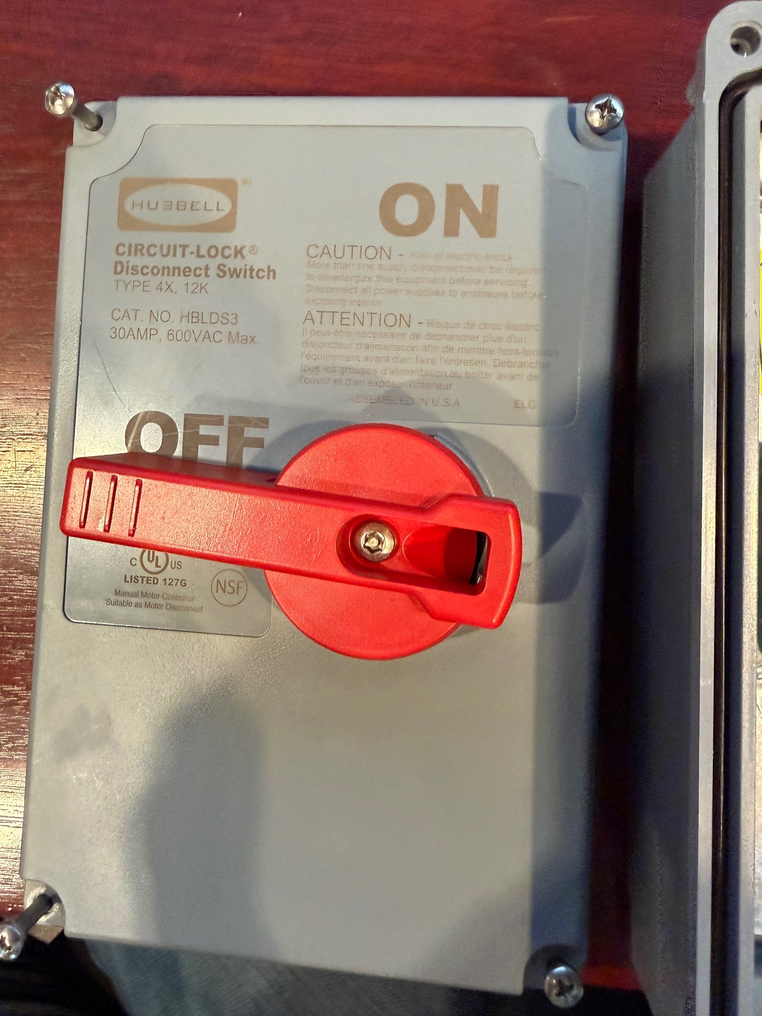 Circuit Lock Disconnect Switch - Type 4X 12K - HBLDS3 30 AMP - MISSING 1 SCREW (New - Opened Box)