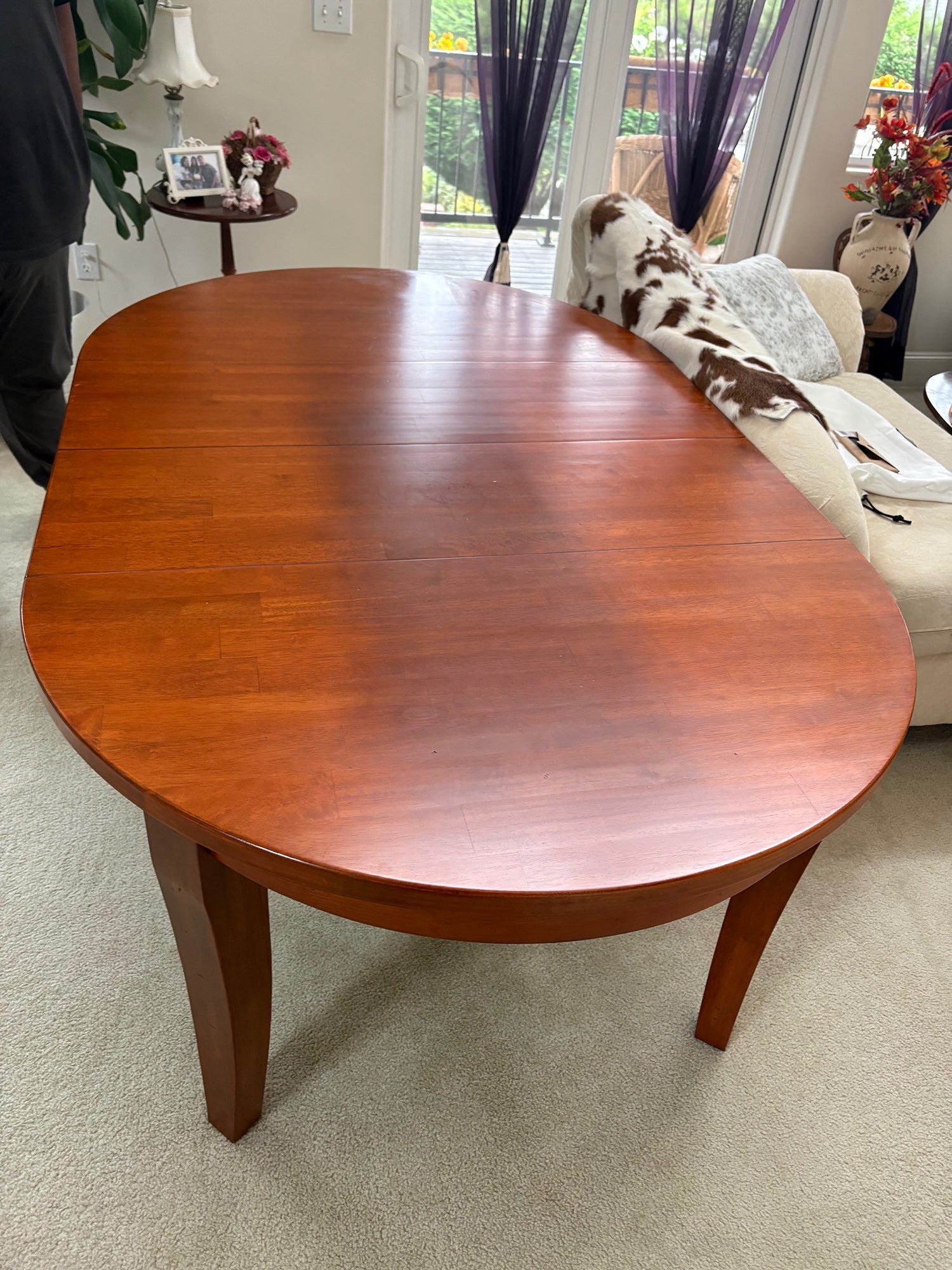 Warm Cherry Finish Extendable Oval Dining Table