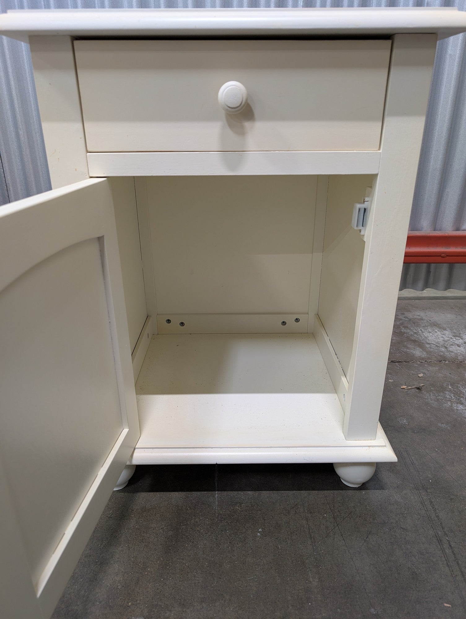 Charming Cream Wood Nightstand with Drawer and Cabinet