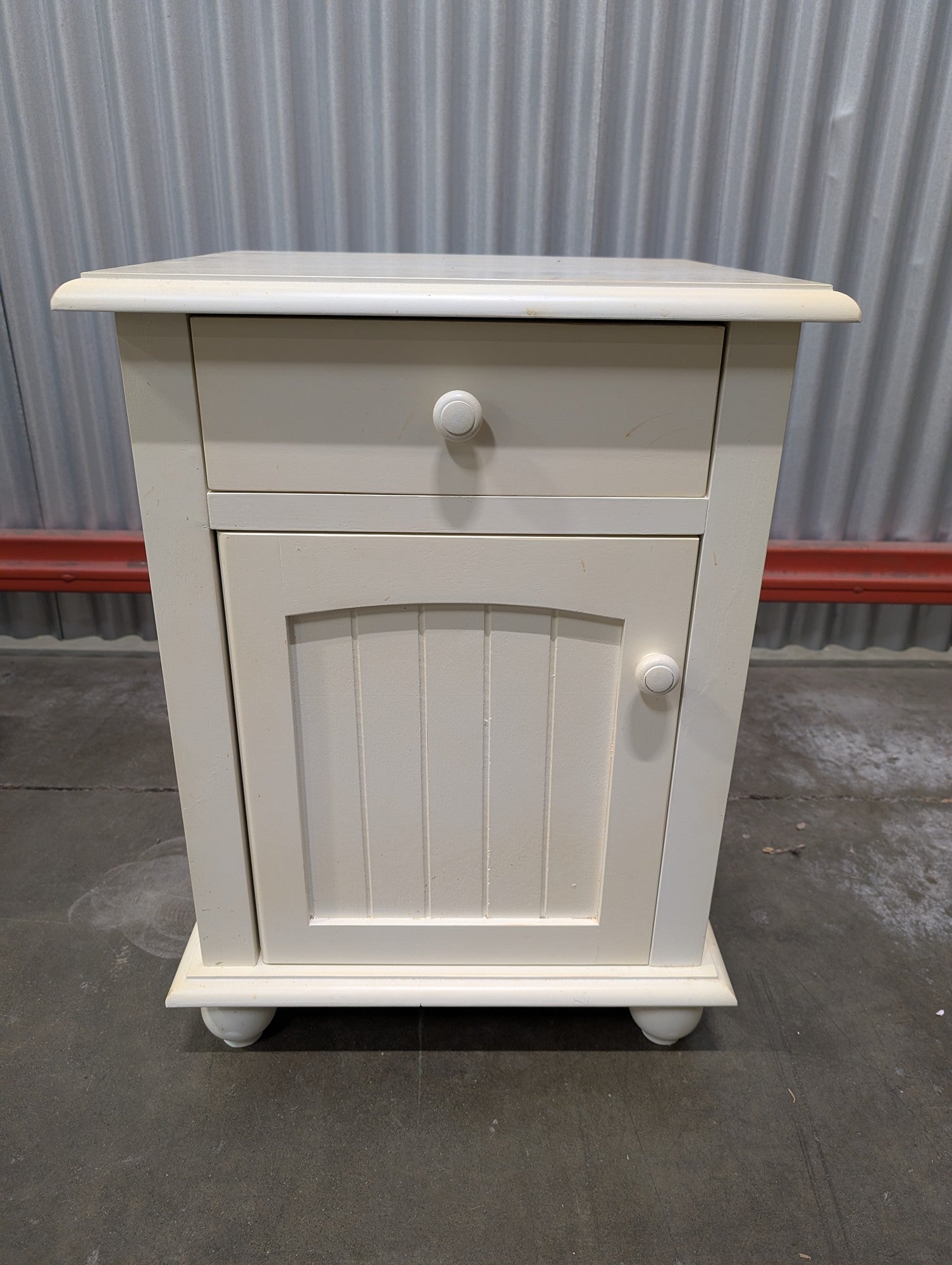 Charming Cream Wood Nightstand with Drawer and Cabinet