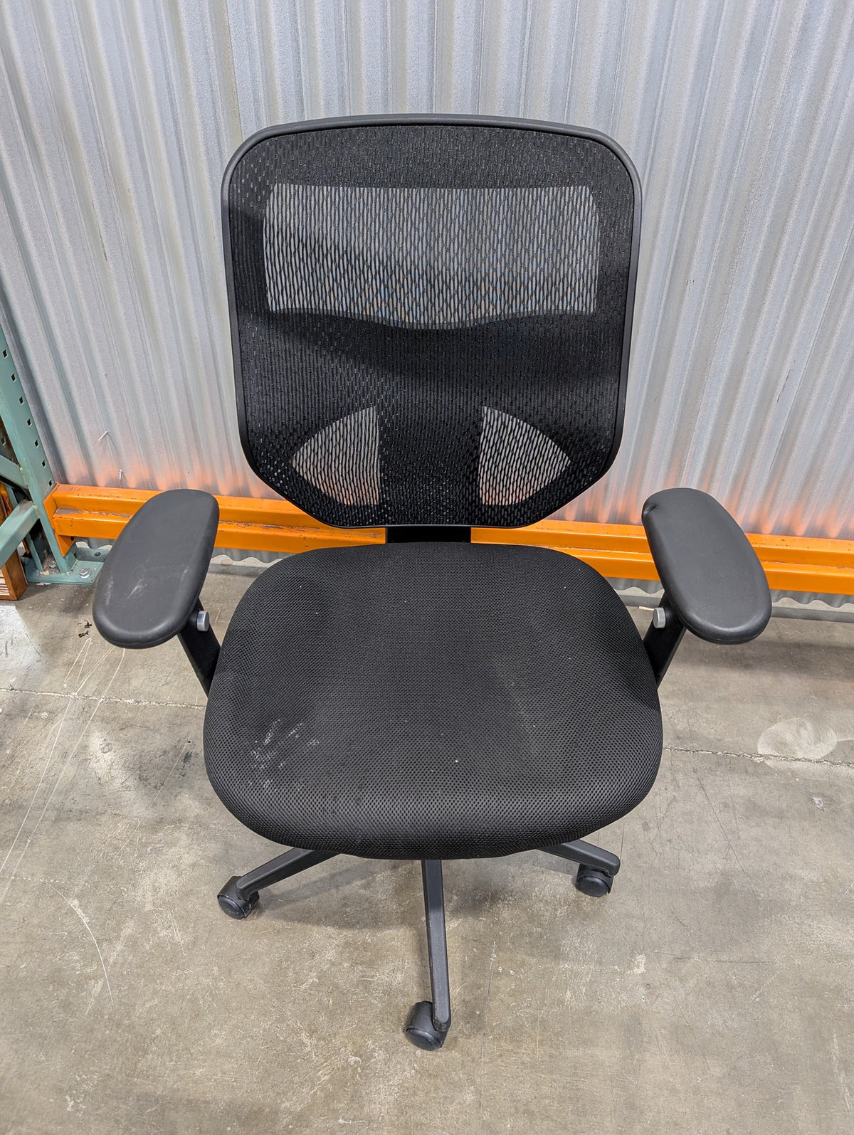 Adjustable Black Mesh Back Office Chair with Fabric Seat
