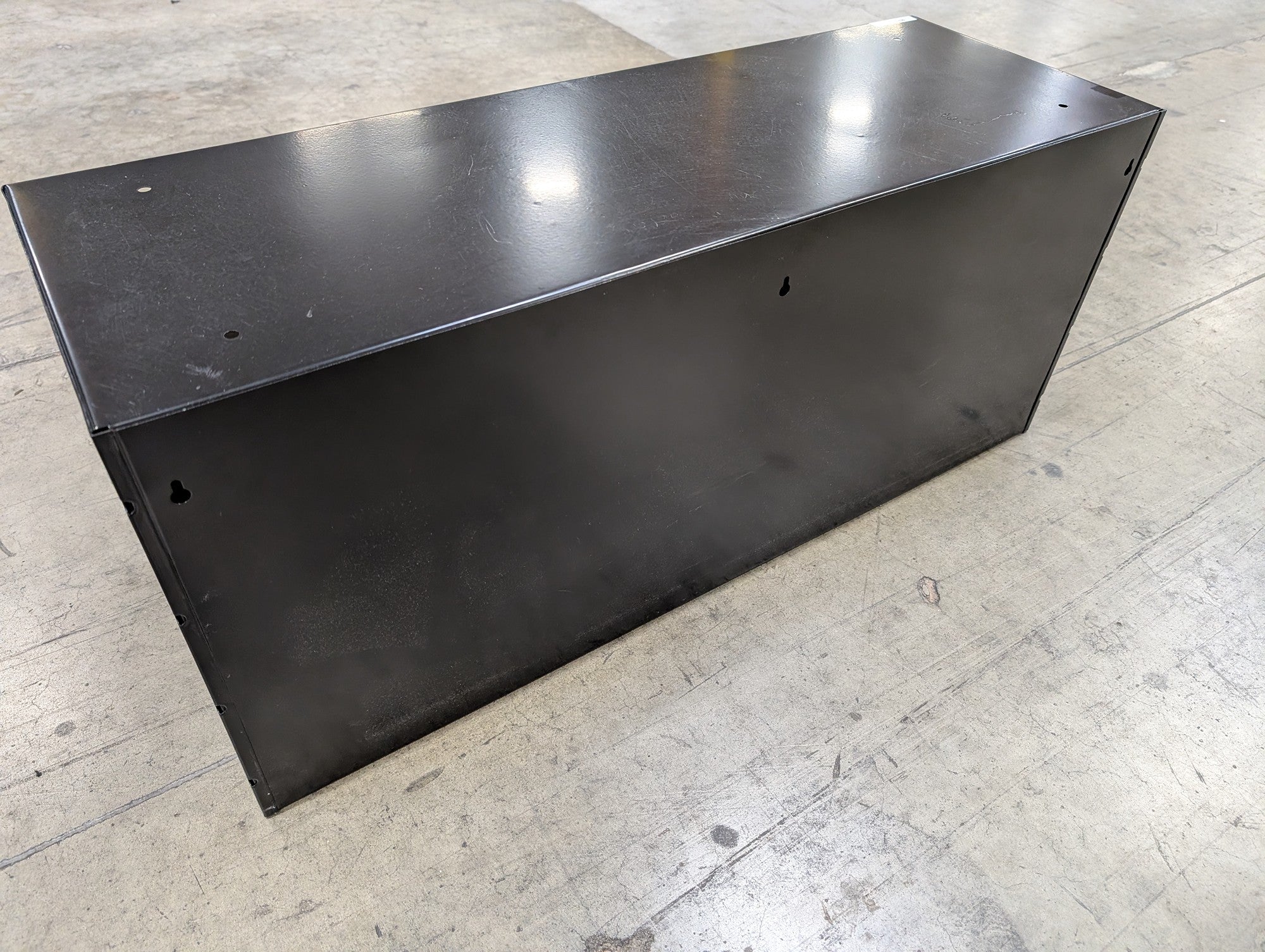 Black Metal Multi-Compartment Storage Sorter