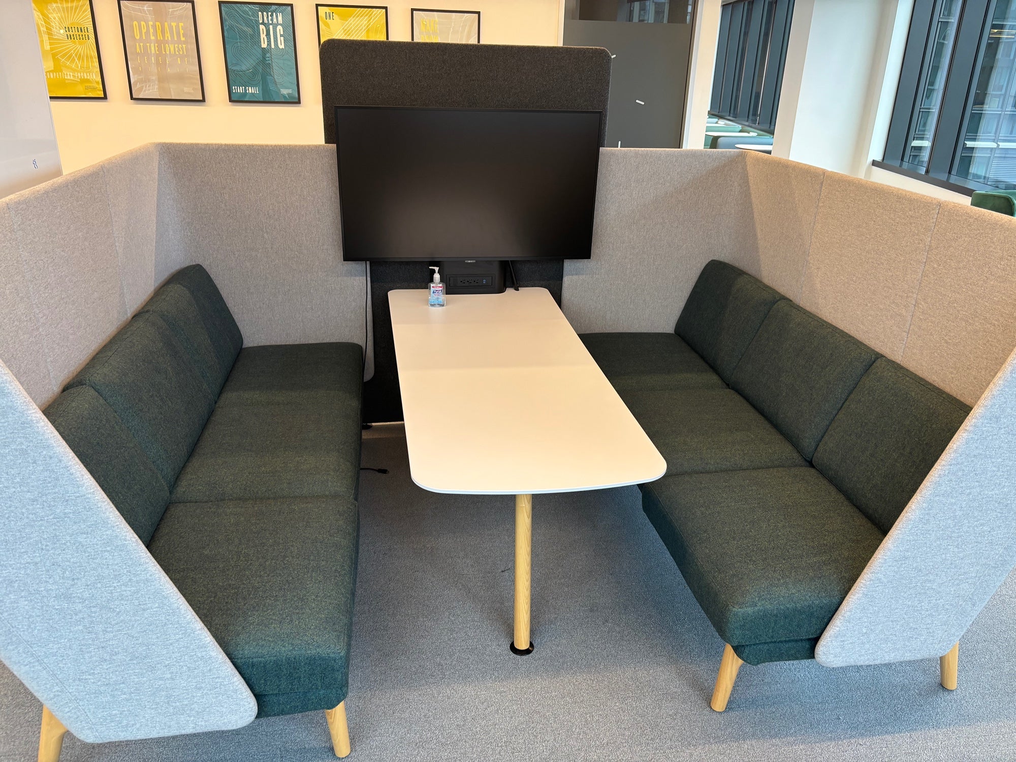 OFS Heya 4-Person Collaborative Media Booth | Privacy Meeting Pod