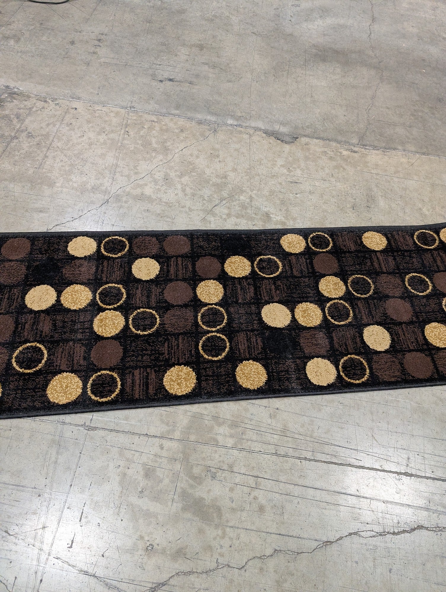 Geometric Patterned Hallway Runner Rug