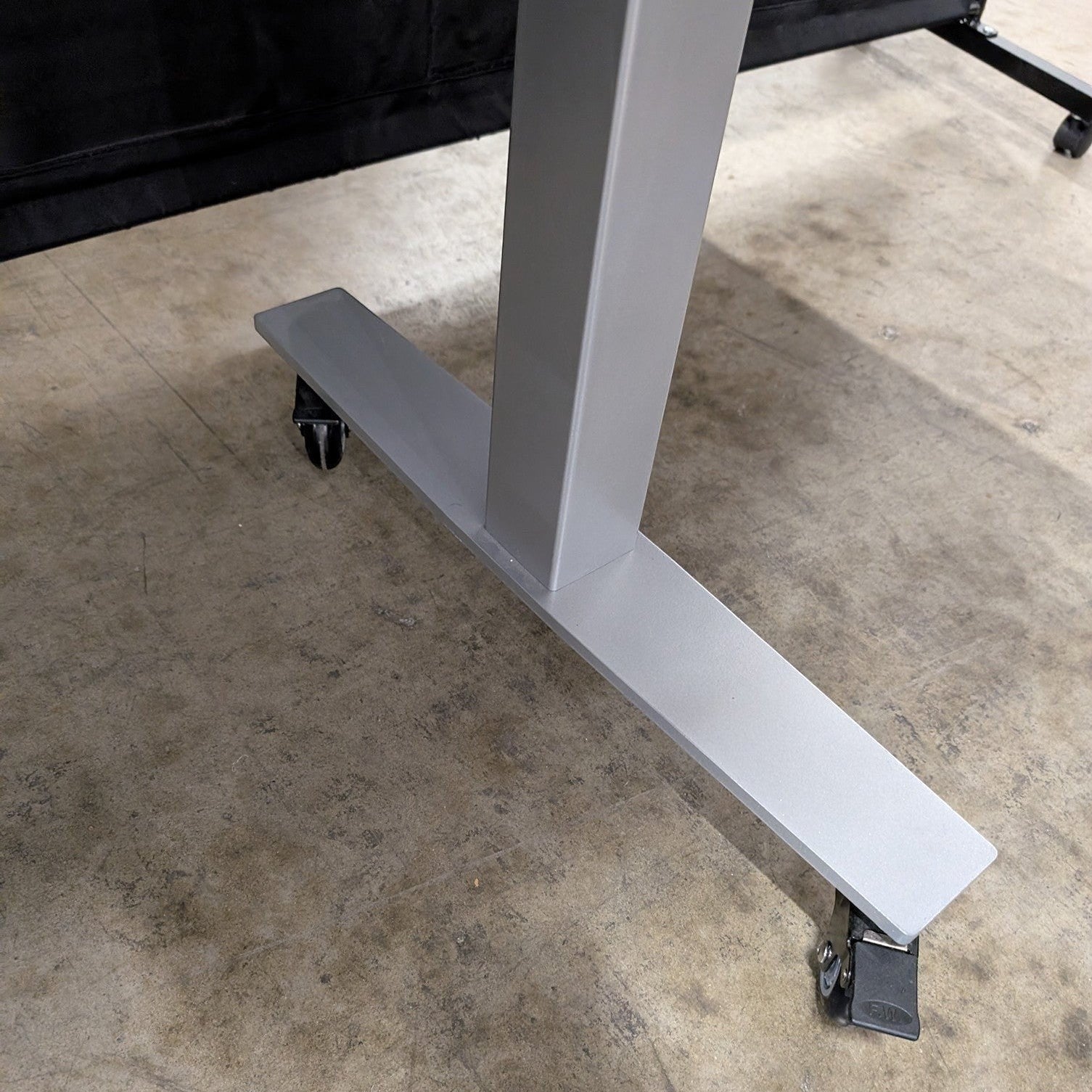 Sienna TL Modern White Top Table with Locking Casters