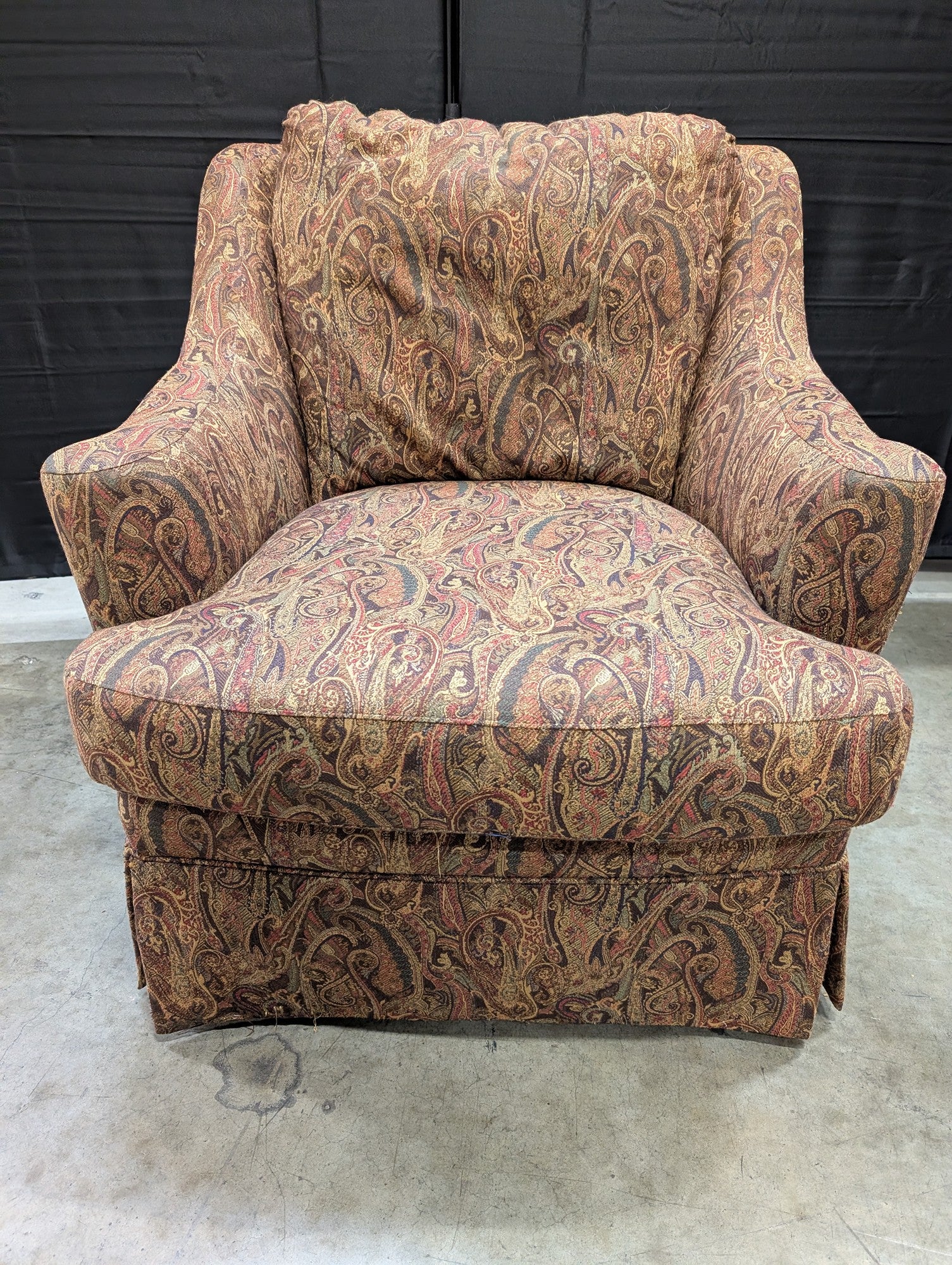 Sherrill Furniture Traditional Paisley Upholstered Armchair