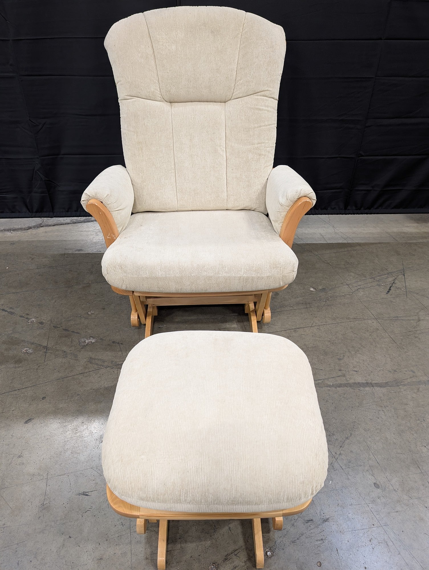 DUTALIER Cream Ribbed Glider Chair and Ottoman Set